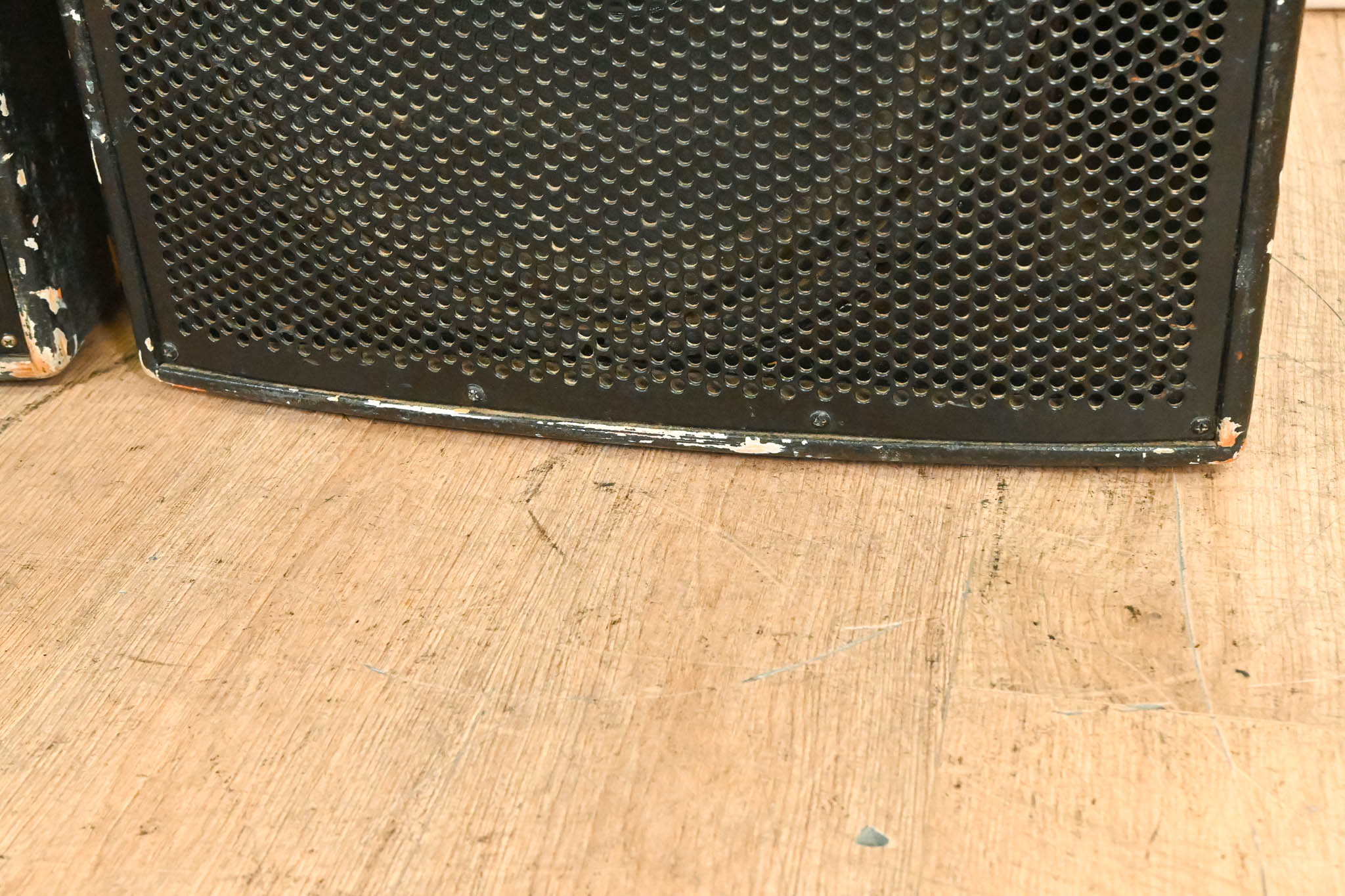 EAW LA325 3-Way Full-Range Loudspeaker (PAIR)