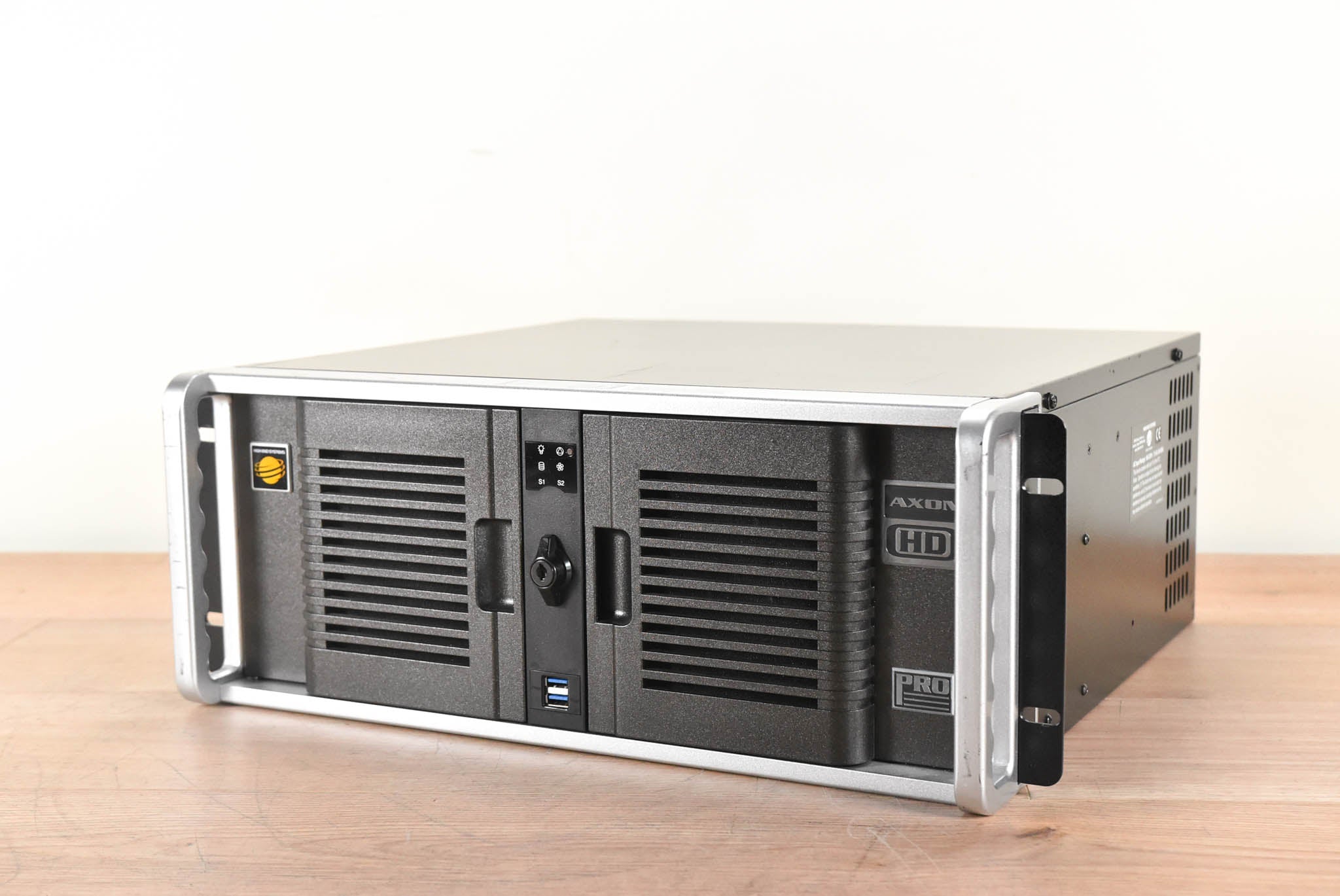 Axon R260 Server Box High End Systems Axon HD Pro Media Server CG002W0