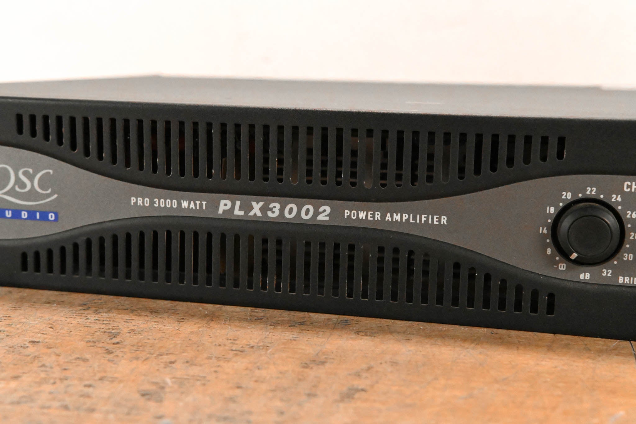 QSC PLX3002 2-Channel Power Amplifier