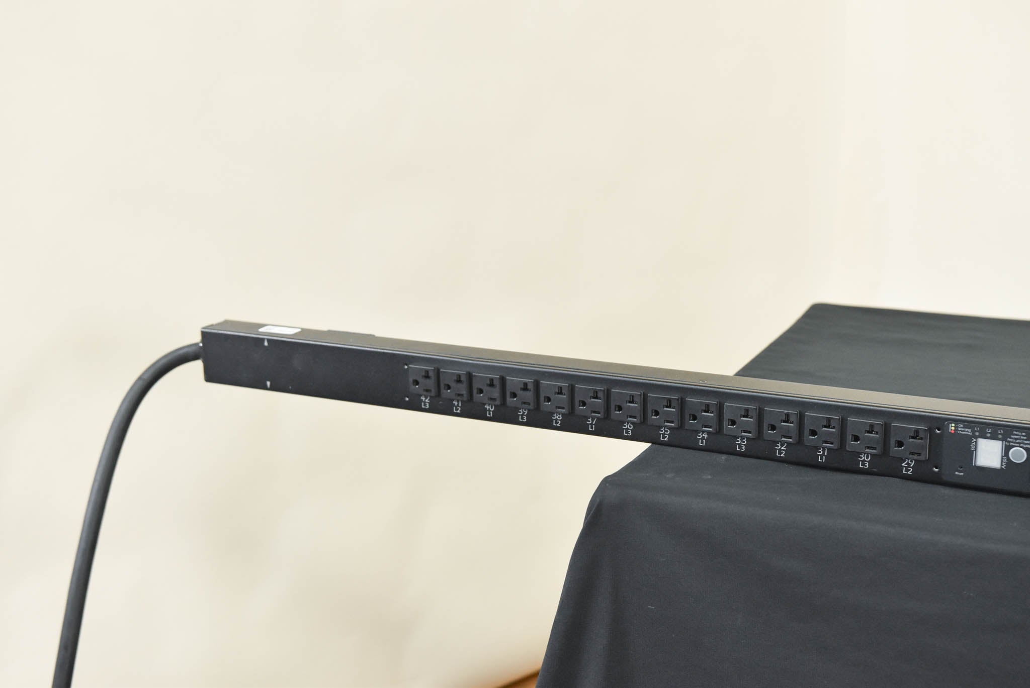 APC AP7862 Metered Rack PDU