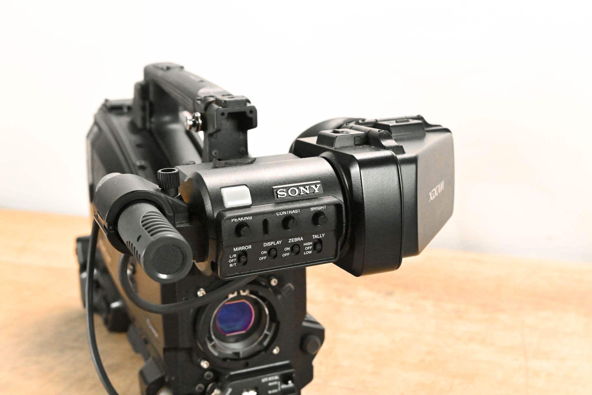 Sony PMW-400 XDCAM HD422 2/3" Camcorder w/ CBK-VF01 Viewfinder + Mic