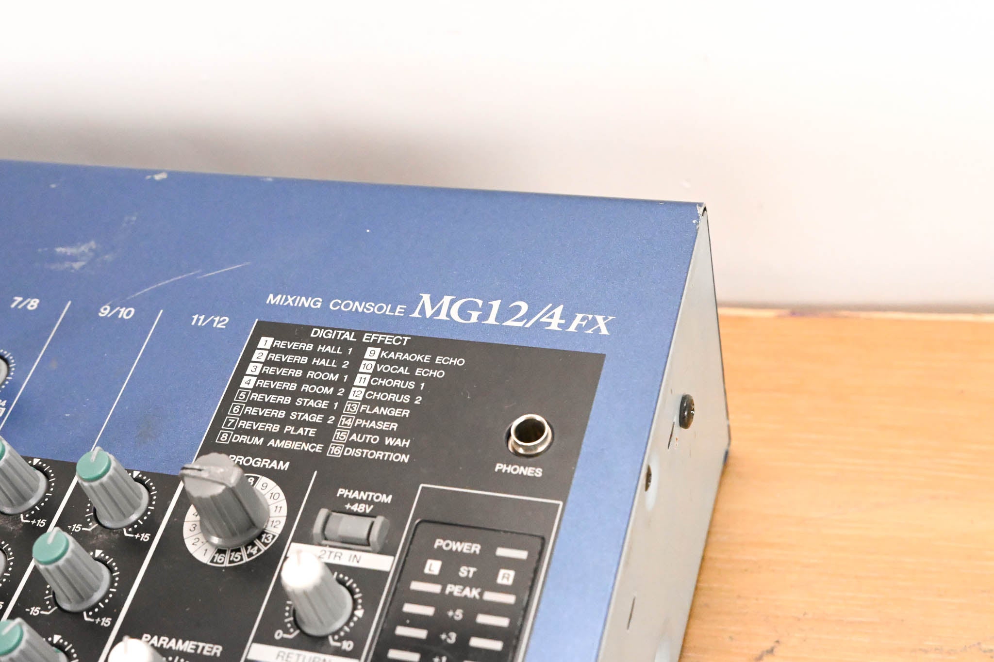 Yamaha MG12/4FX 12-Input 4-Bus Audio Mixer with Effects (NO PSU