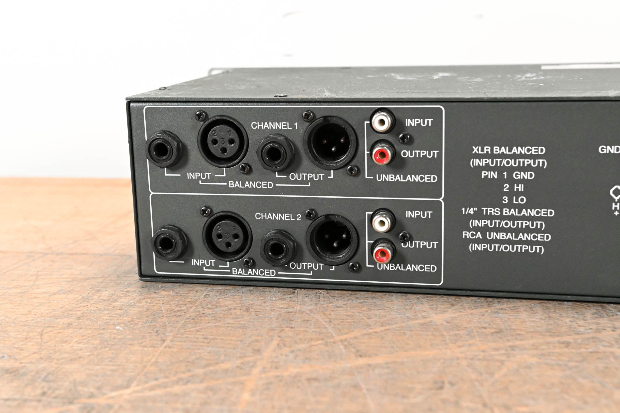 ART 355 Dual-Channel 31-Band Graphic Equalizer