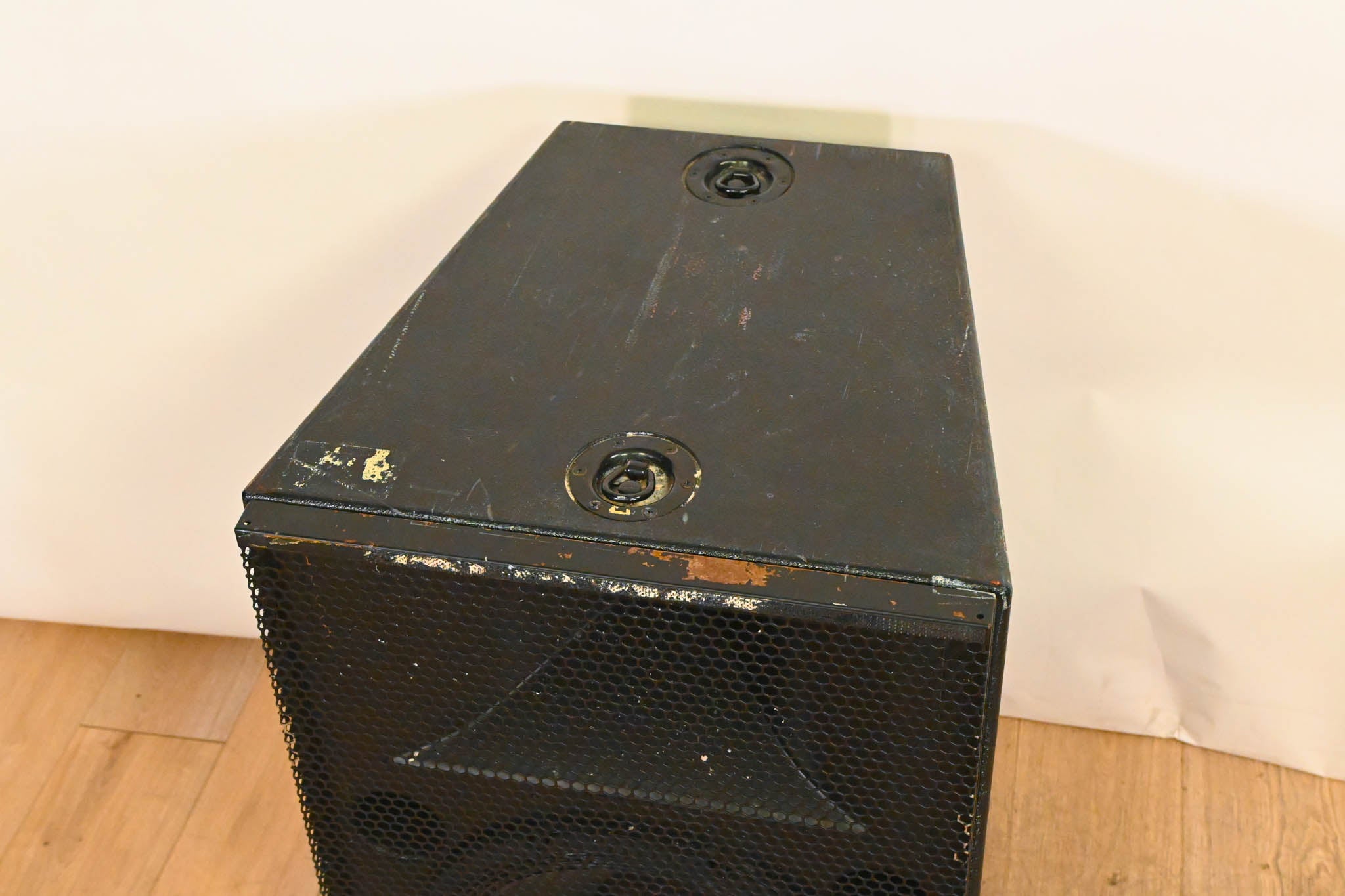 Meyer Sound CQ-1 Wide Coverage Main Loudspeaker