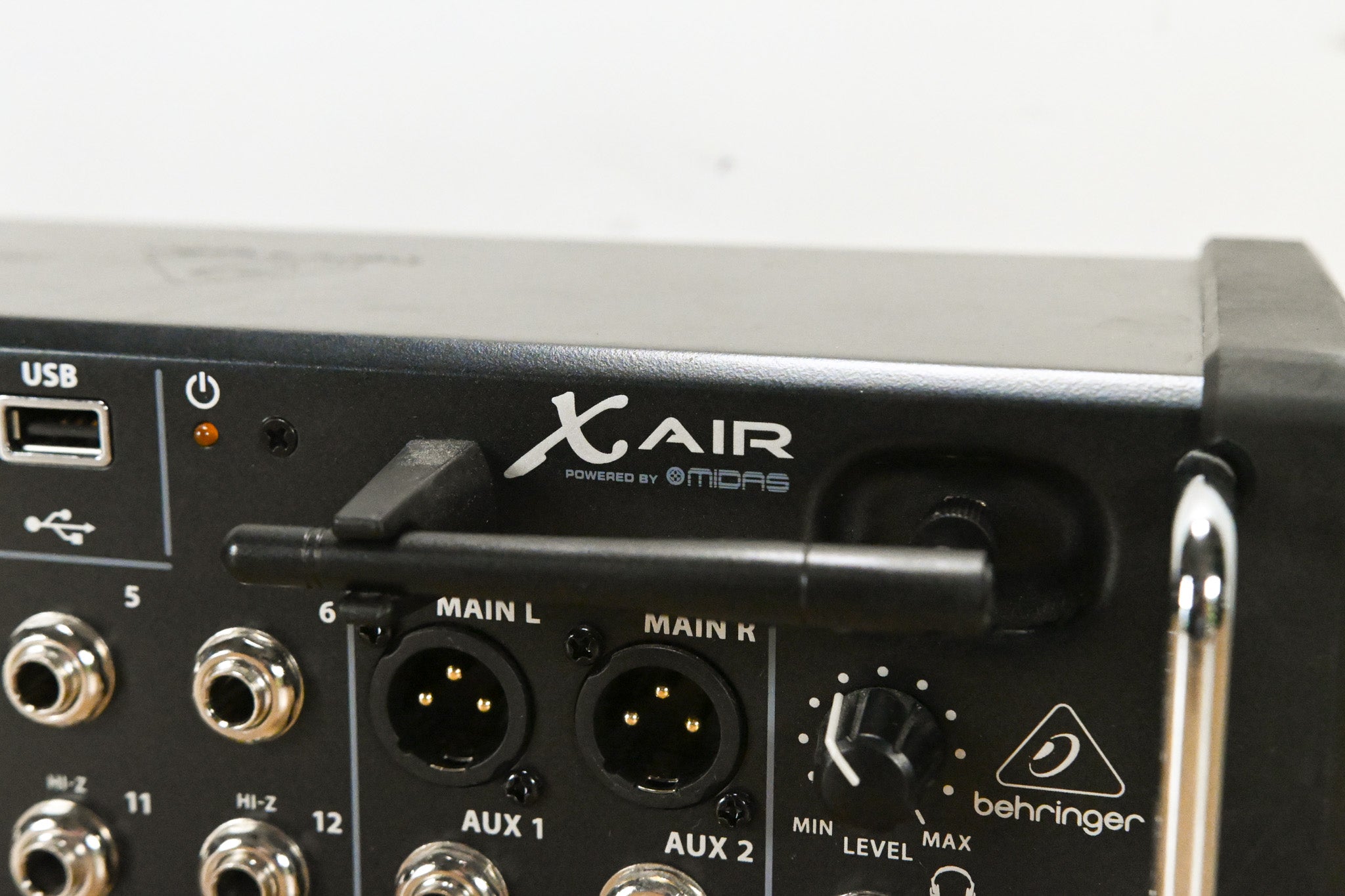 Behringer X Air XR12 12-Input Tablet-Controlled Digital Mixer