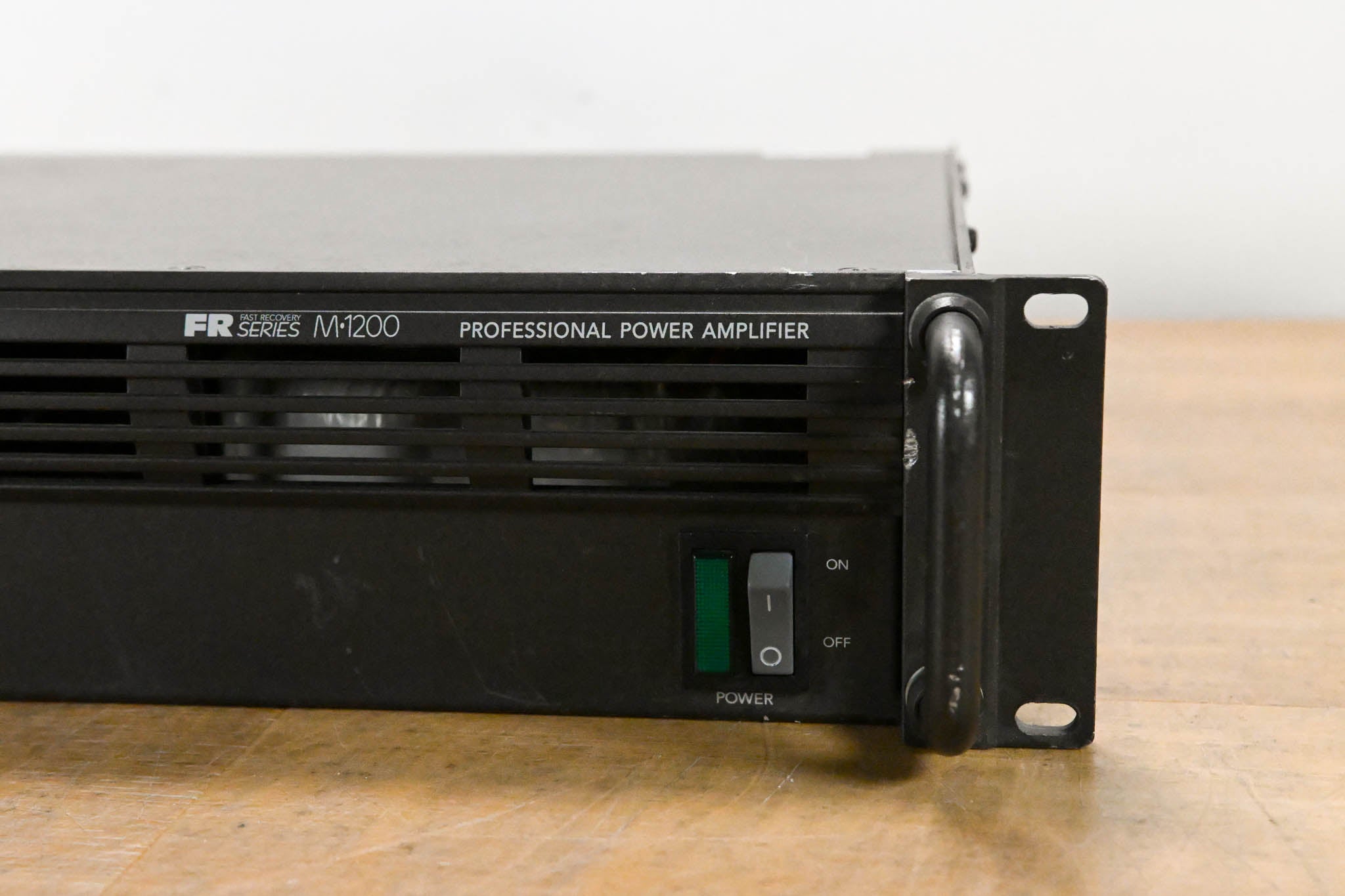 Mackie M-1200 FR Series 2-Channel Power Amplifier