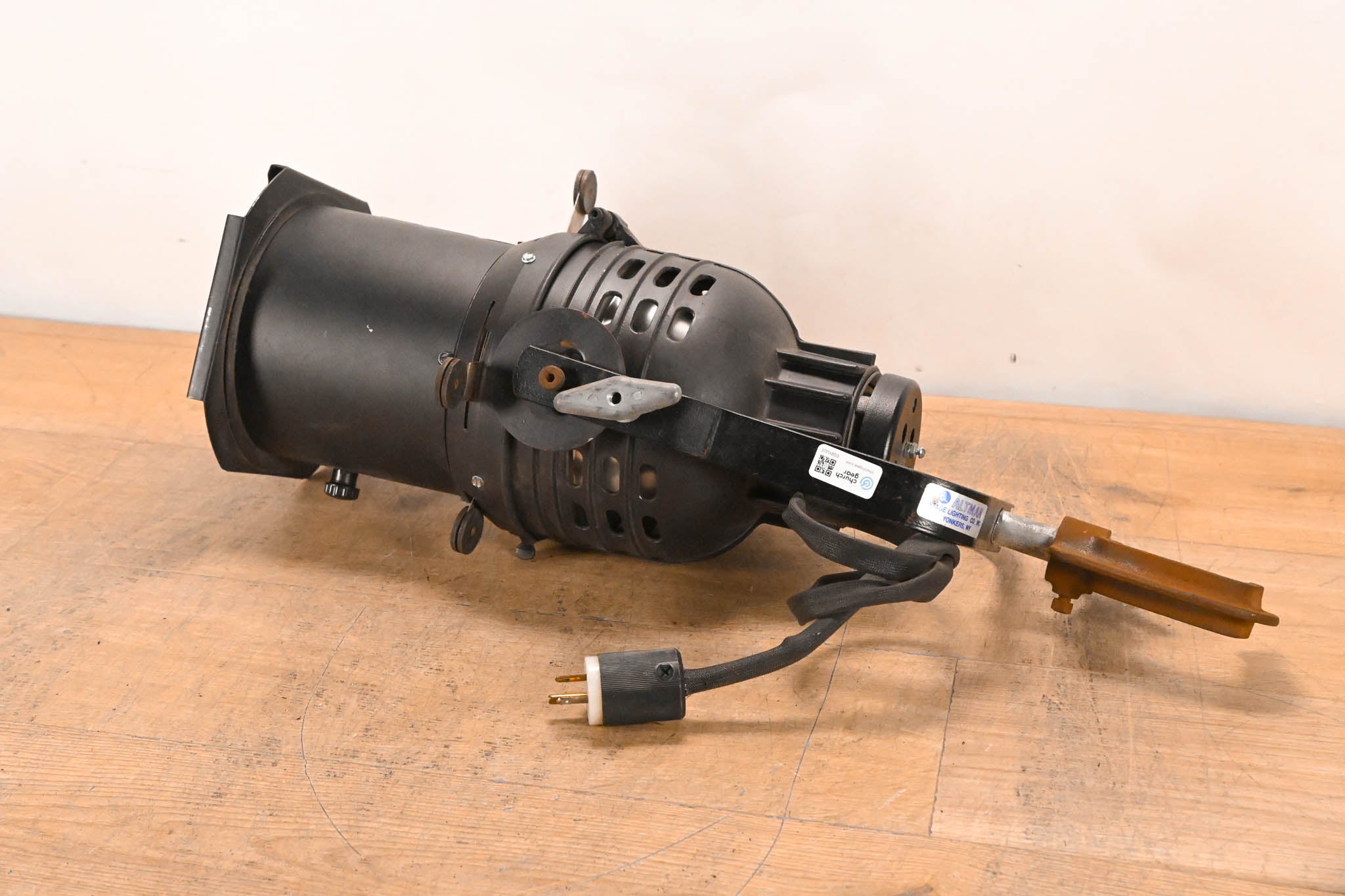 Altman 360Q 4.5" x 6.5" 750W Ellipsoidal Light