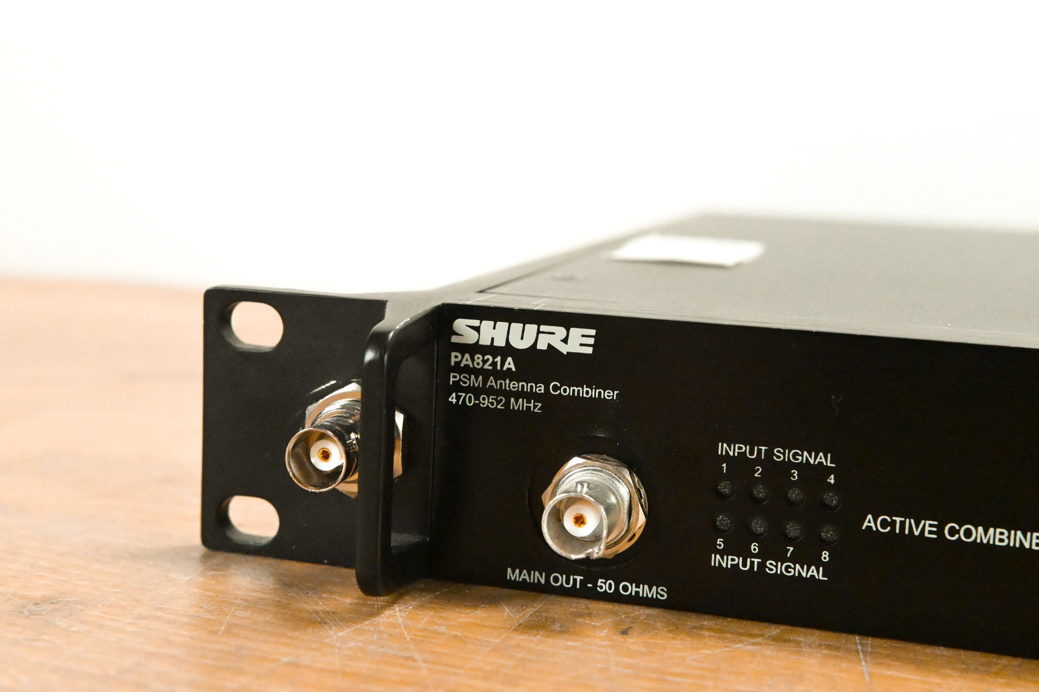 Shure PA821A Antenna Combiner for PSM Wireless Systems  - 470-952 MHz