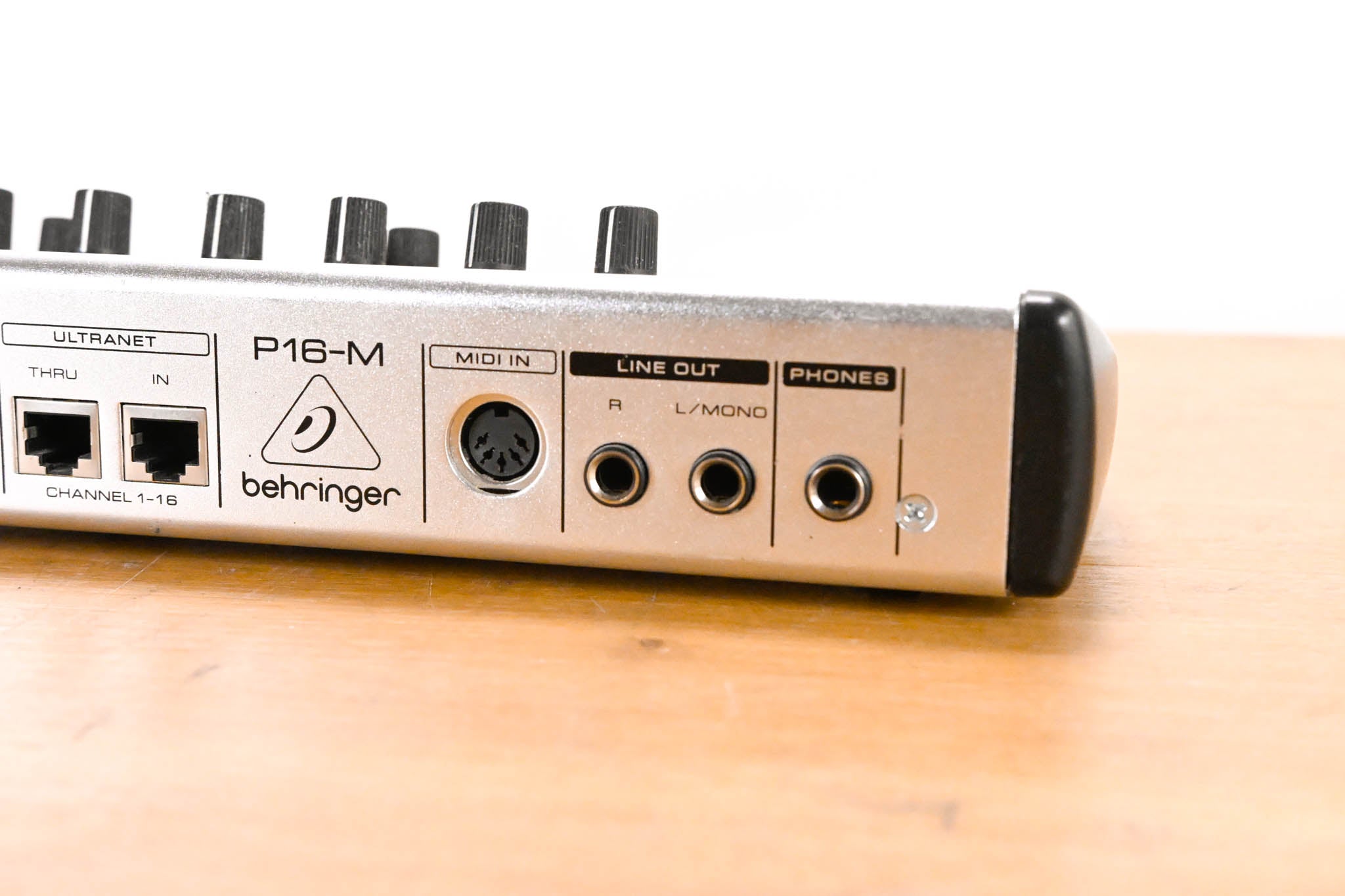 Behringer Powerplay P16-M 16-Channel Digital Personal Mixer