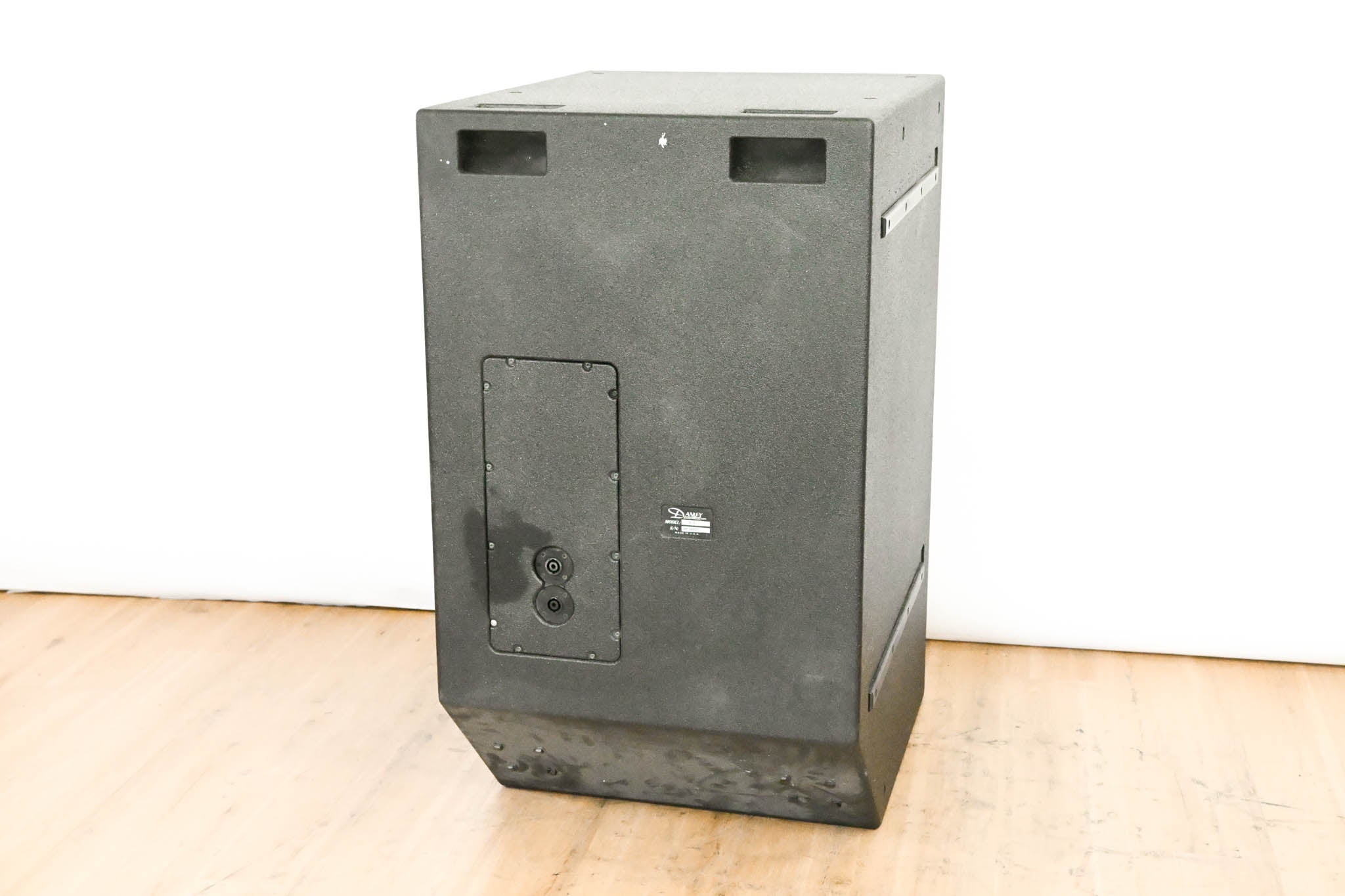Danley TH118 Passive Tapped Horn Subwoofer