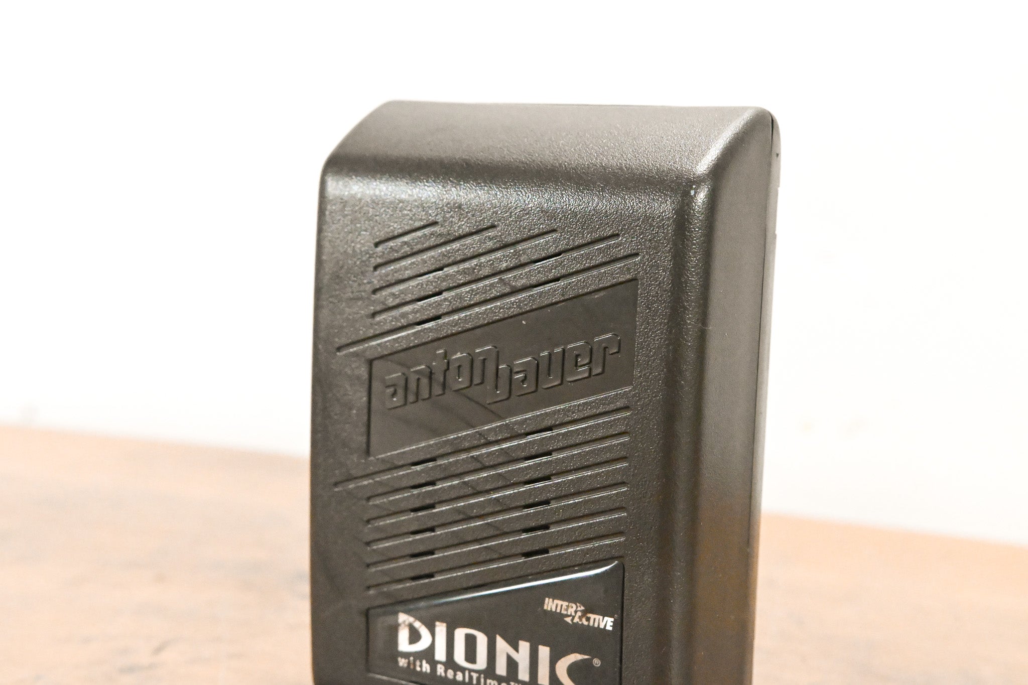 Anton Bauer Dionic Interactive Gold-Mount Battery