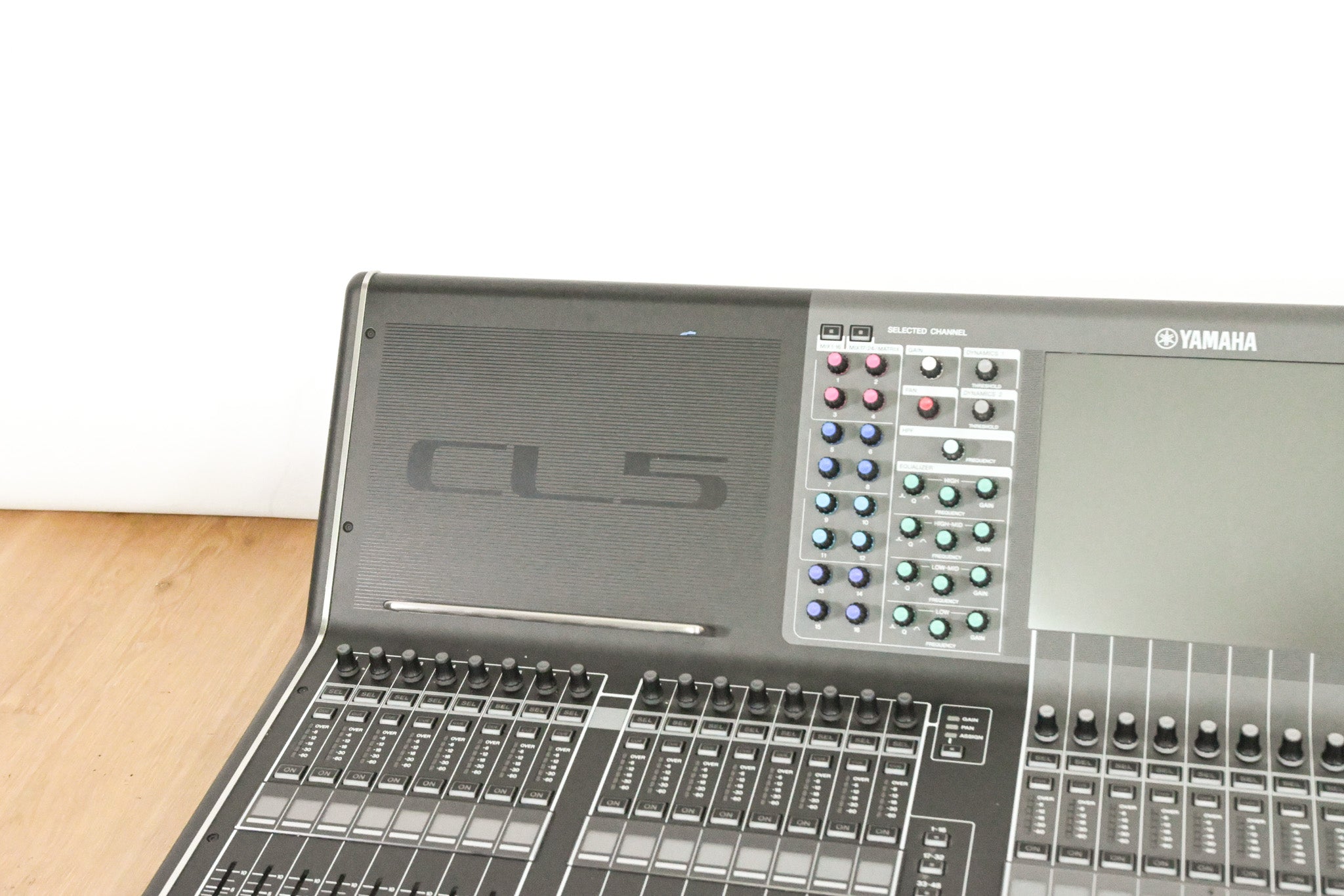 Yamaha CL5 72-Channel Digital Mixing Console