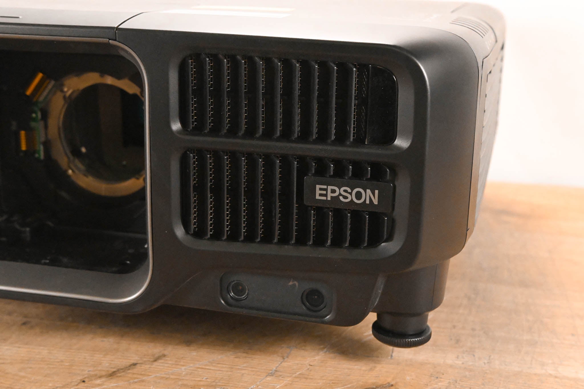 Epson Pro L1405U 8,000-Lumen Laser WUXGA 3LCD Projector