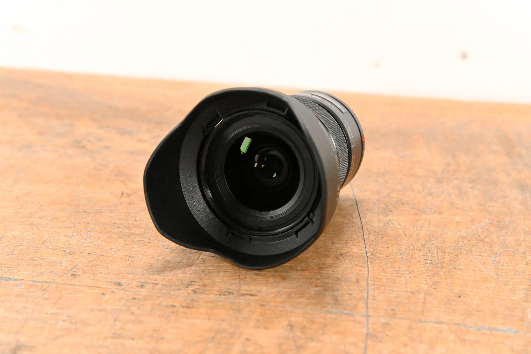 Olympus M.Zuiko Digital ED 12-50mm f3.5-6.3 EZ w/ JJC LH-J55C Lens Hood