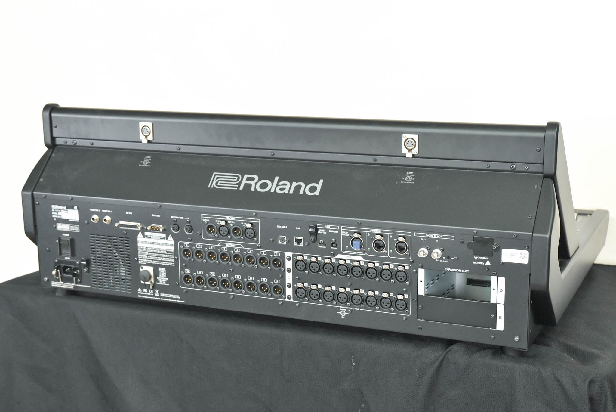 Roland M-5000 Live Mixing Console