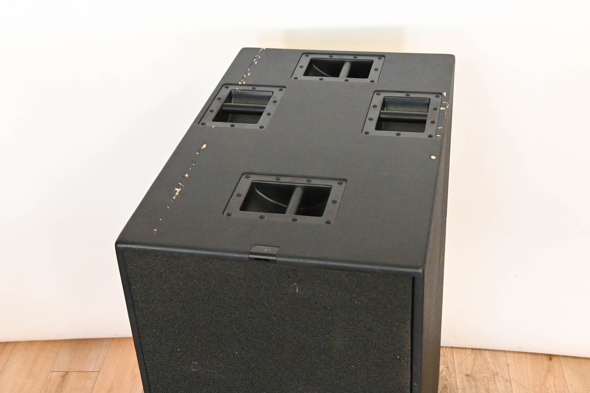 d&b audiotechnik B2-SUB 2 x 18" Passive Subwoofer