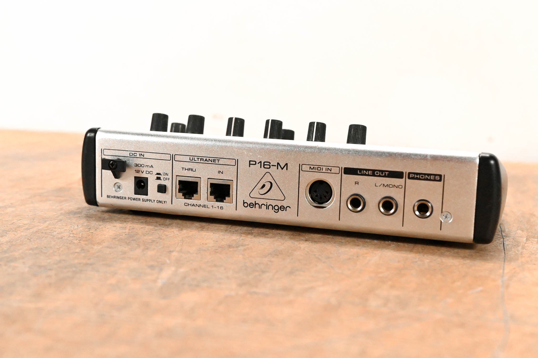 Behringer Powerplay P16-M 16-Channel Digital Personal Mixer