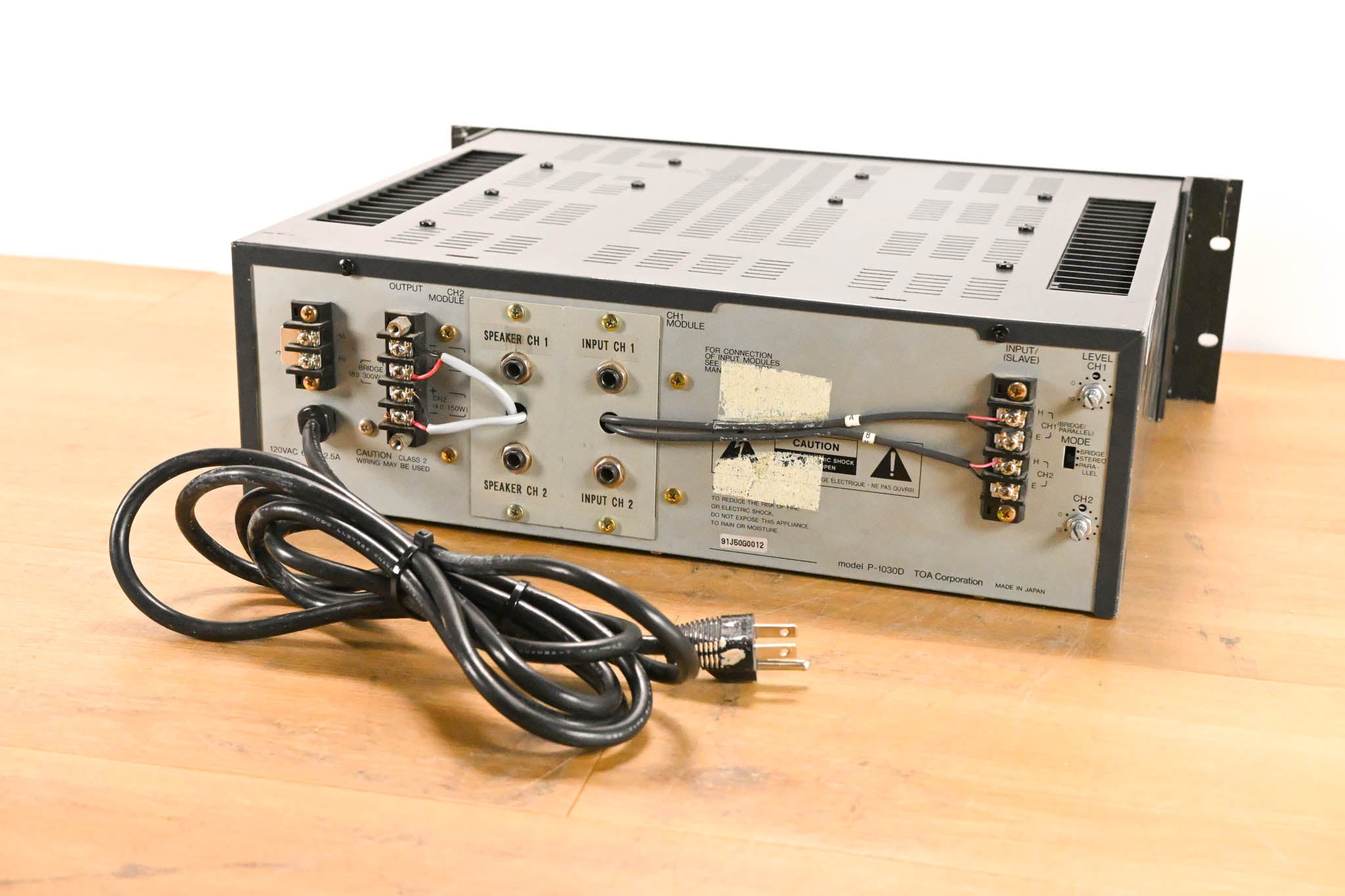 TOA P-1030D 2-Channel Power Amplifier