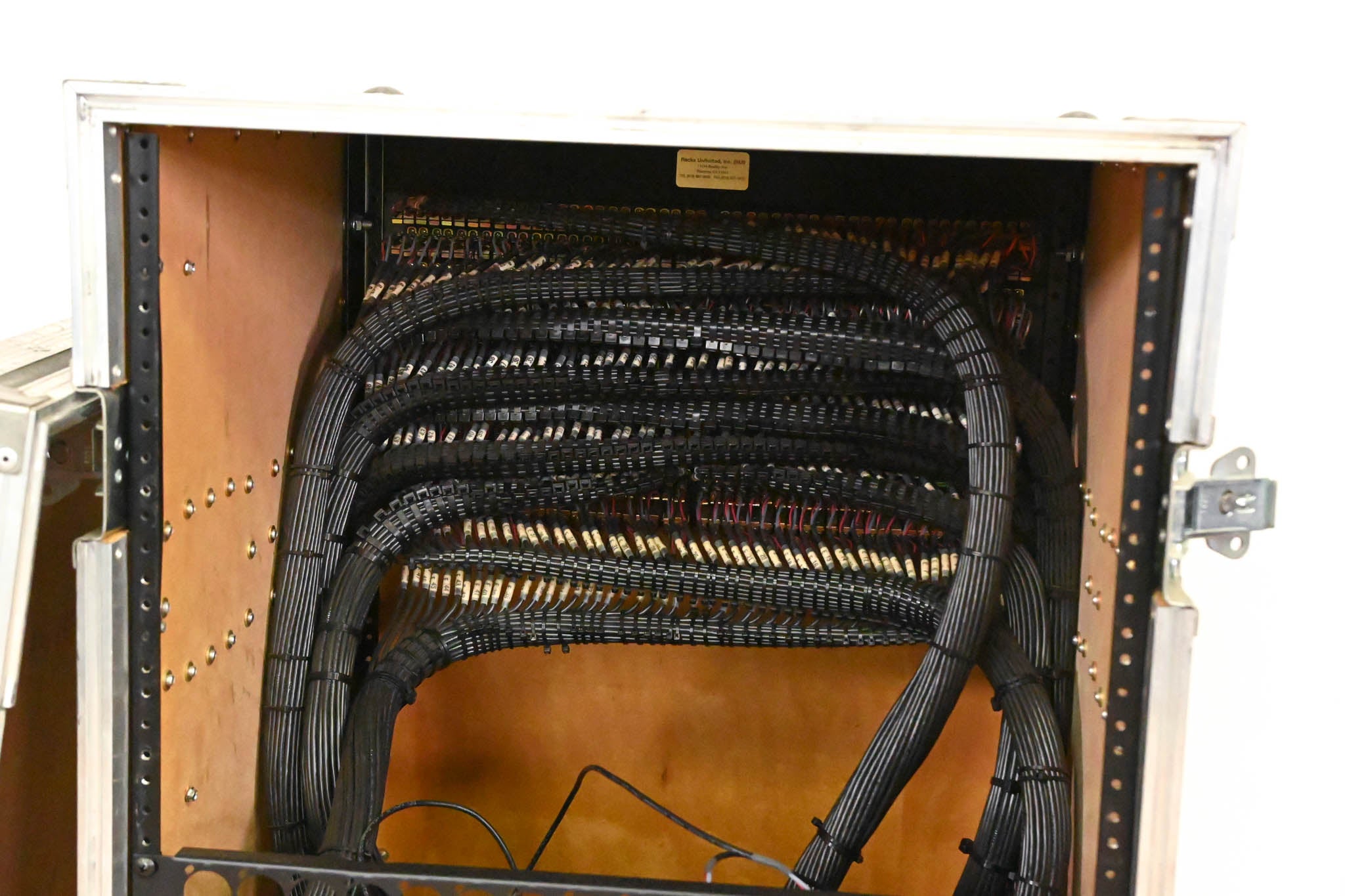 ADC 5x 96-Point TT Patchbay Rack w/ Elco I/O – 16U Rolling Case