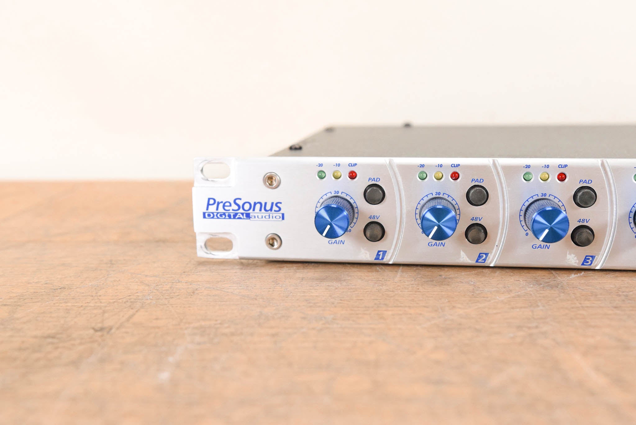 PreSonus DigiMax LT 8-Channel Microphone Preamp