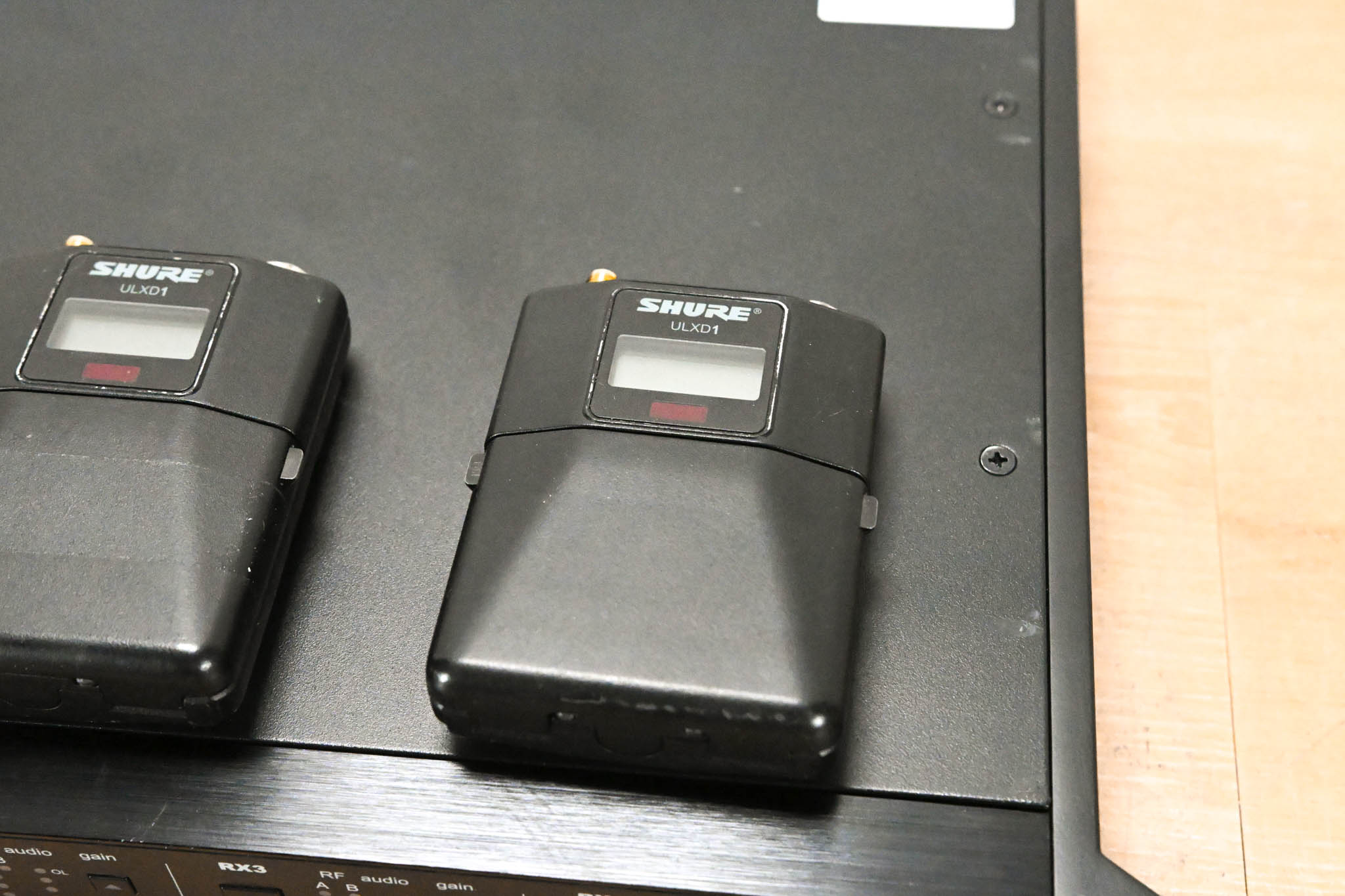 Shure ULXD4Q Digital Wireless Receiver w/ 4x ULXD1 Beltpacks - H50 Band