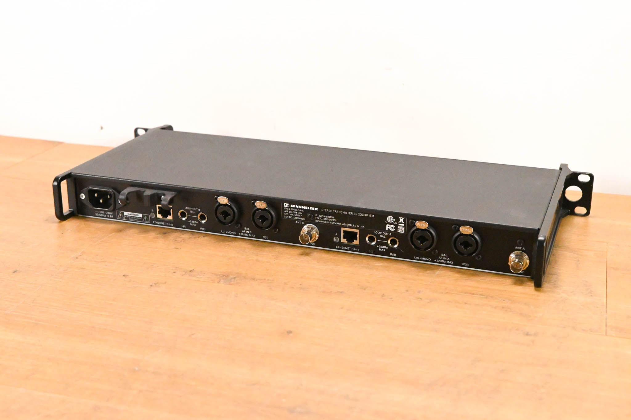 Sennheiser SR 2050XP IEM Stereo Wireless Transmitter - Aw: 516-558 MHz