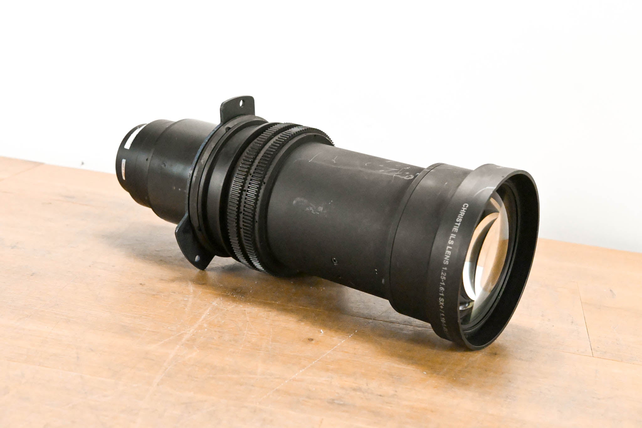 Christie ILS LENS 1.25-1.6:1 SX+/1.16-1.49:1 HD 0.95 3-Chip DLP Lens