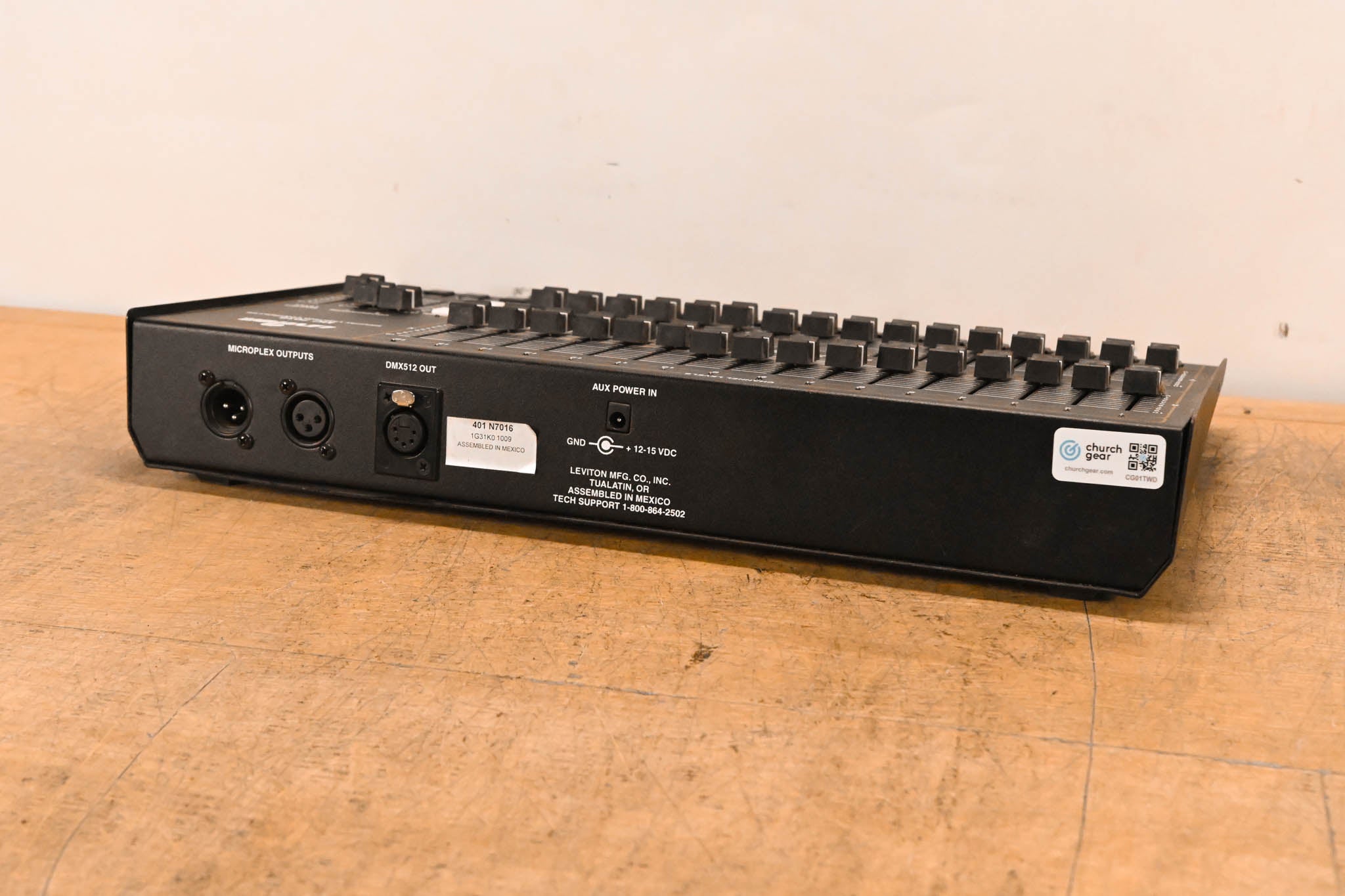 Leviton MC 7016 16/32-Channel Memory Lighting Controller (NO PSU)