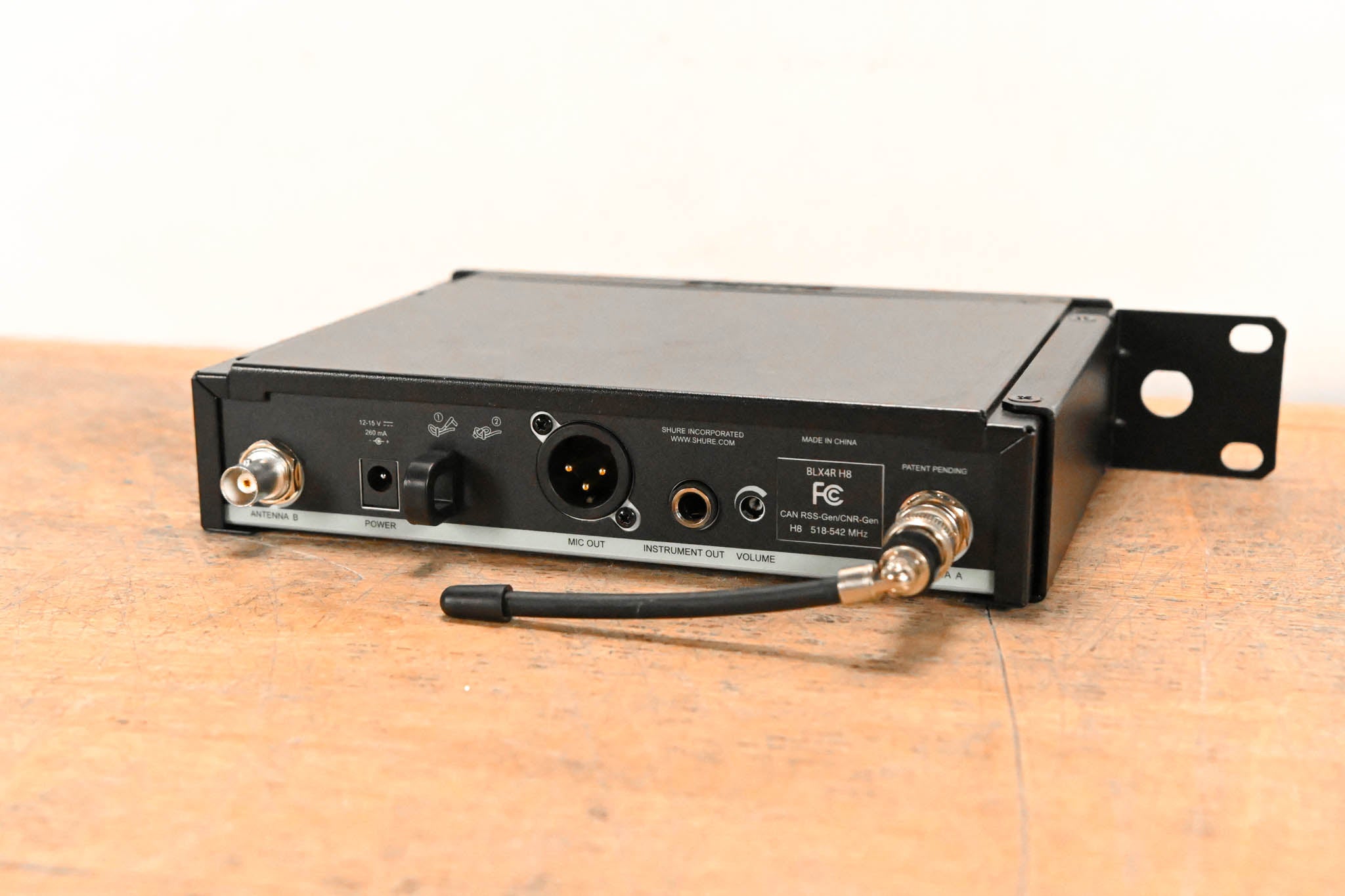 Shure BLX4R Rack-Mountable Wireless Receiver - H8 Band (NO POWER