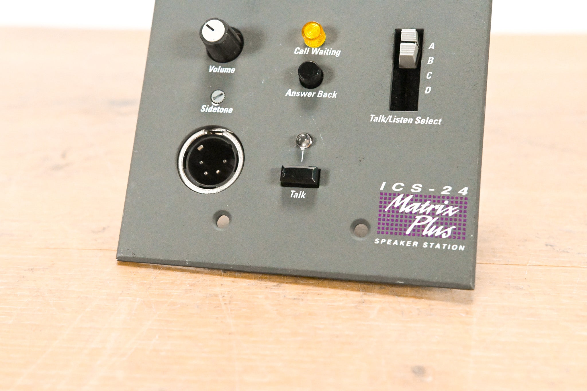 Clear-Com ICS-24 Matrix Plus 4-Channel Speaker Station Wall Panel