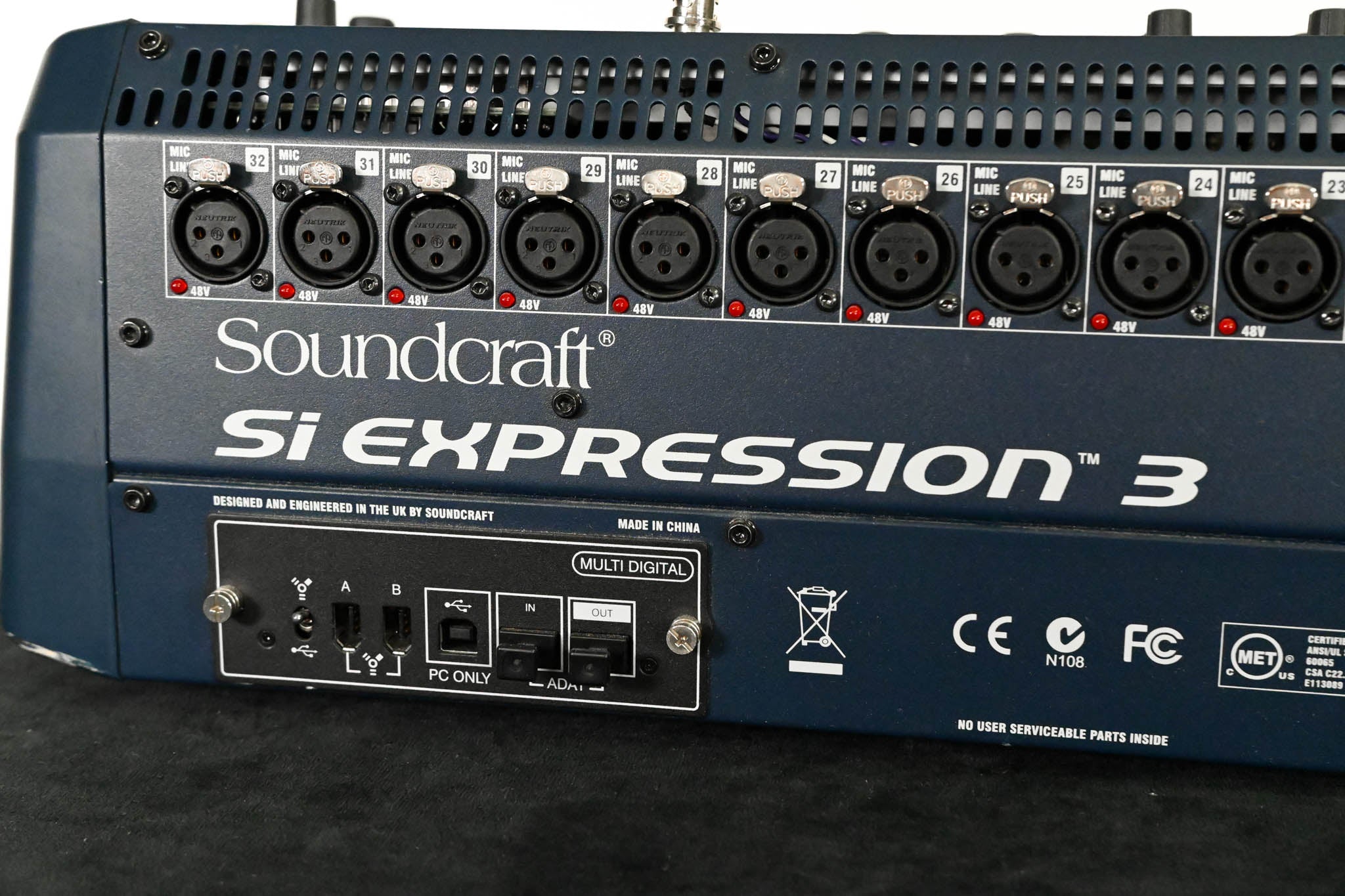 Soundcraft Si Expression 3 32-Channel Digital Mixer