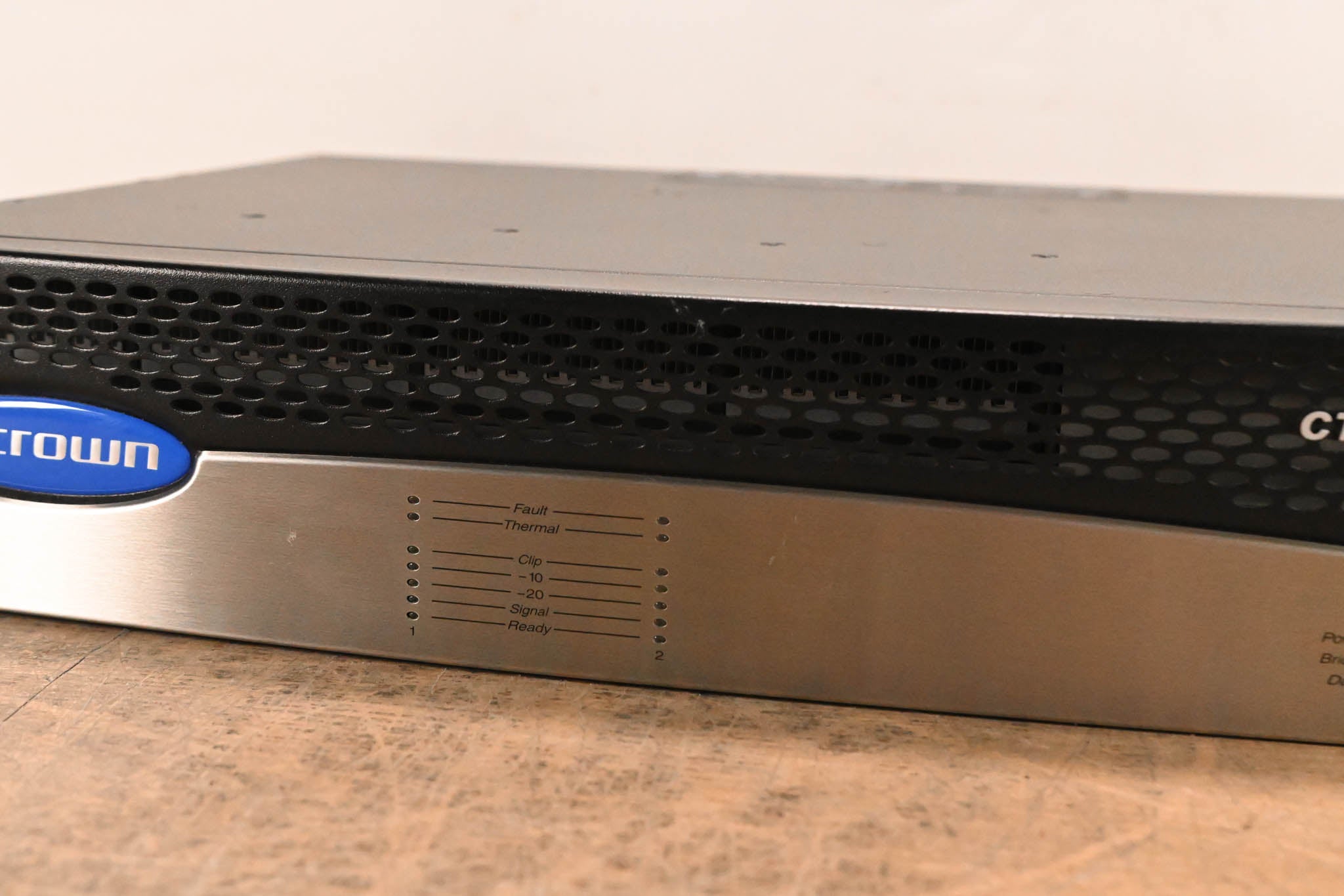 Crown CTs 3000 Two-Channel 1500W Power Amplifier