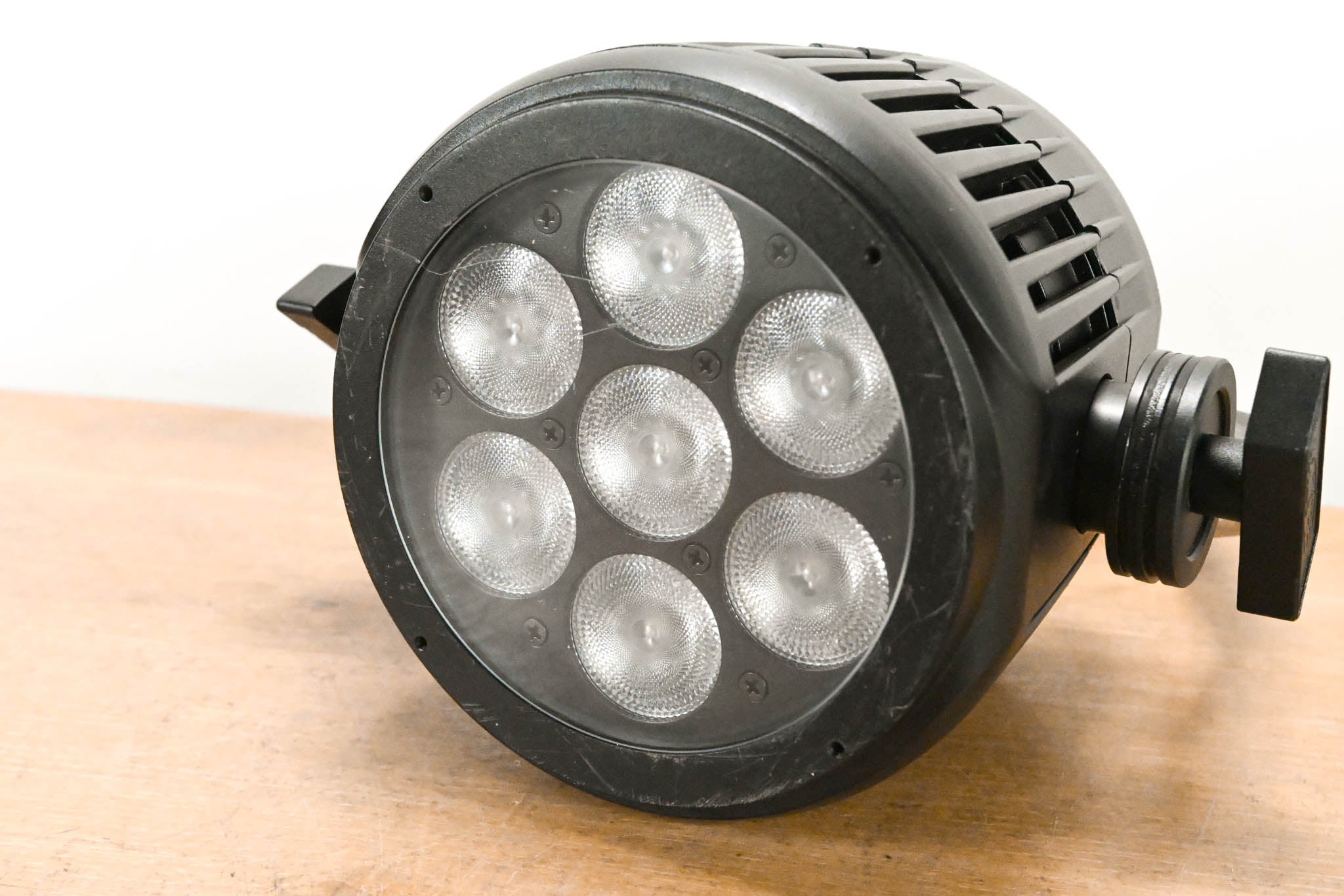 Elation SEVEN PAR 7IP 7-Color LED Par Wash Light (NO POWER CABLE)