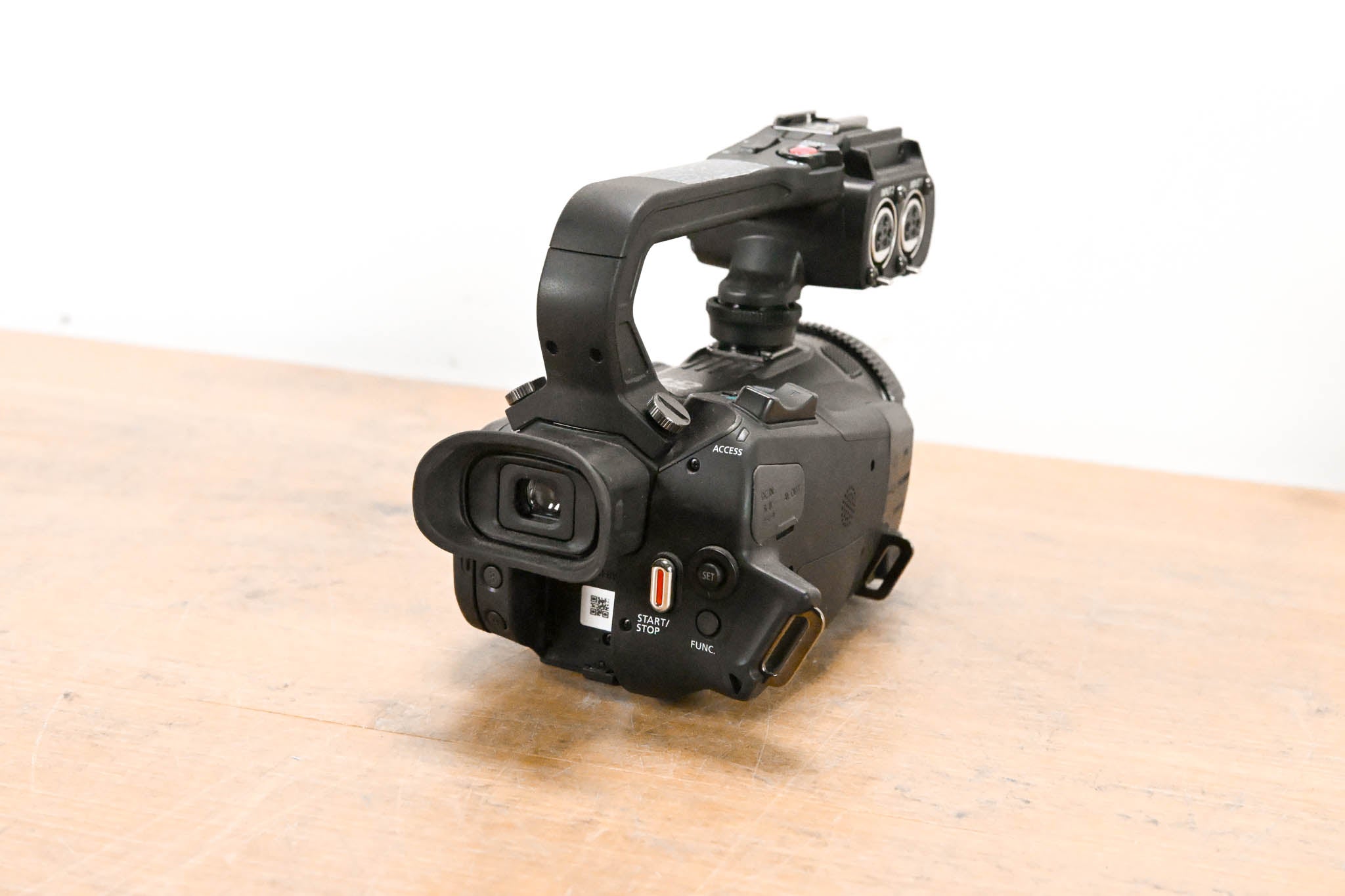 Canon XA35 HD Professional Camcorder w/ XLR Handle & HD/SD-SDI Output
