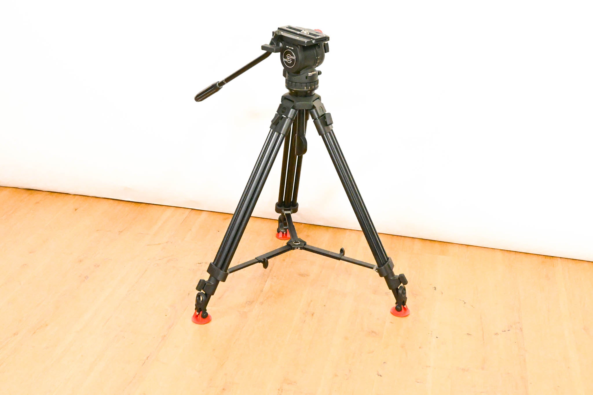 Sachtler FSB 8 Fluid Head w/ Third-Party 75mm Tripod Legs