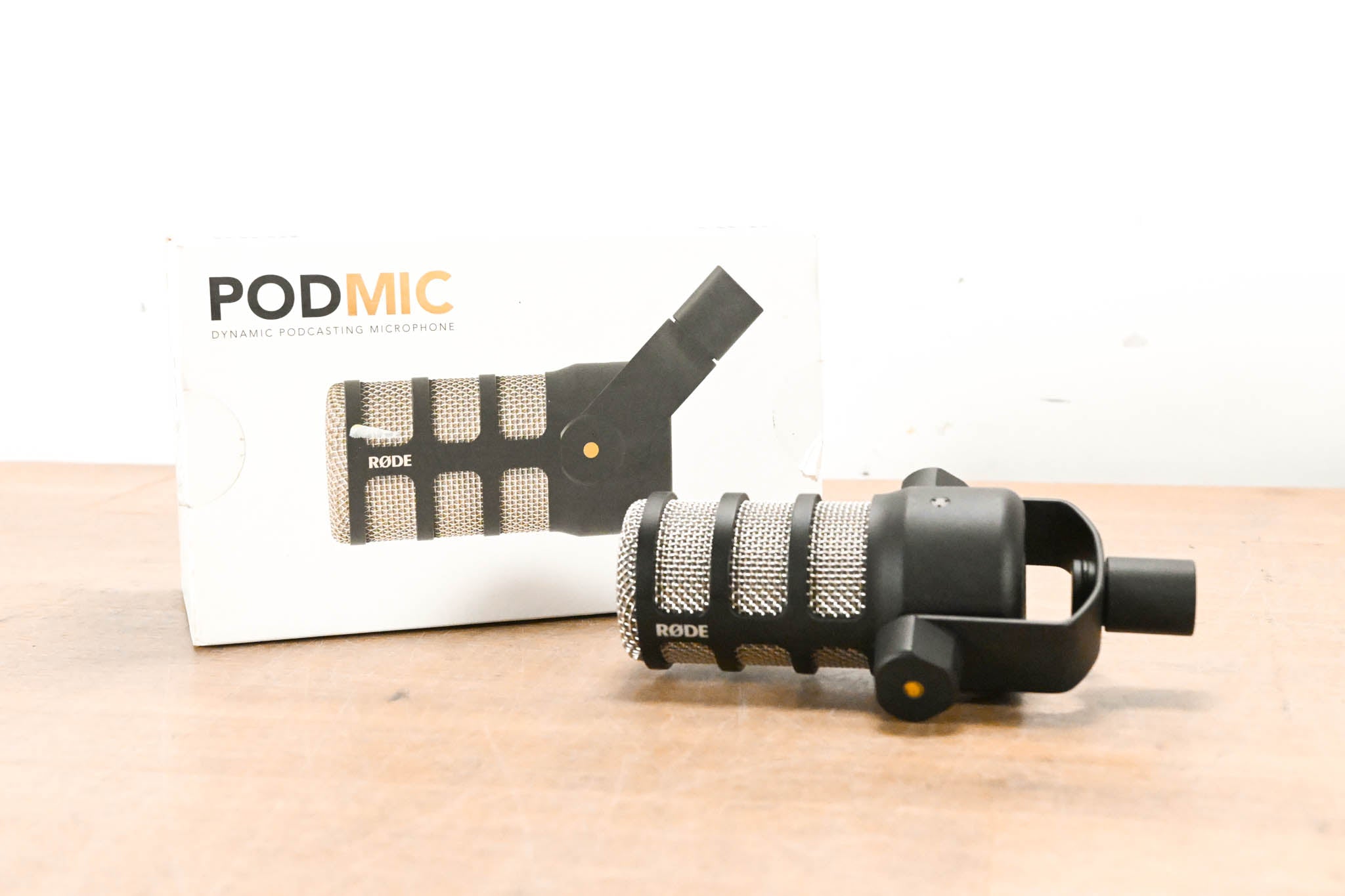 RØDE PodMic Dynamic Podcasting Microphone