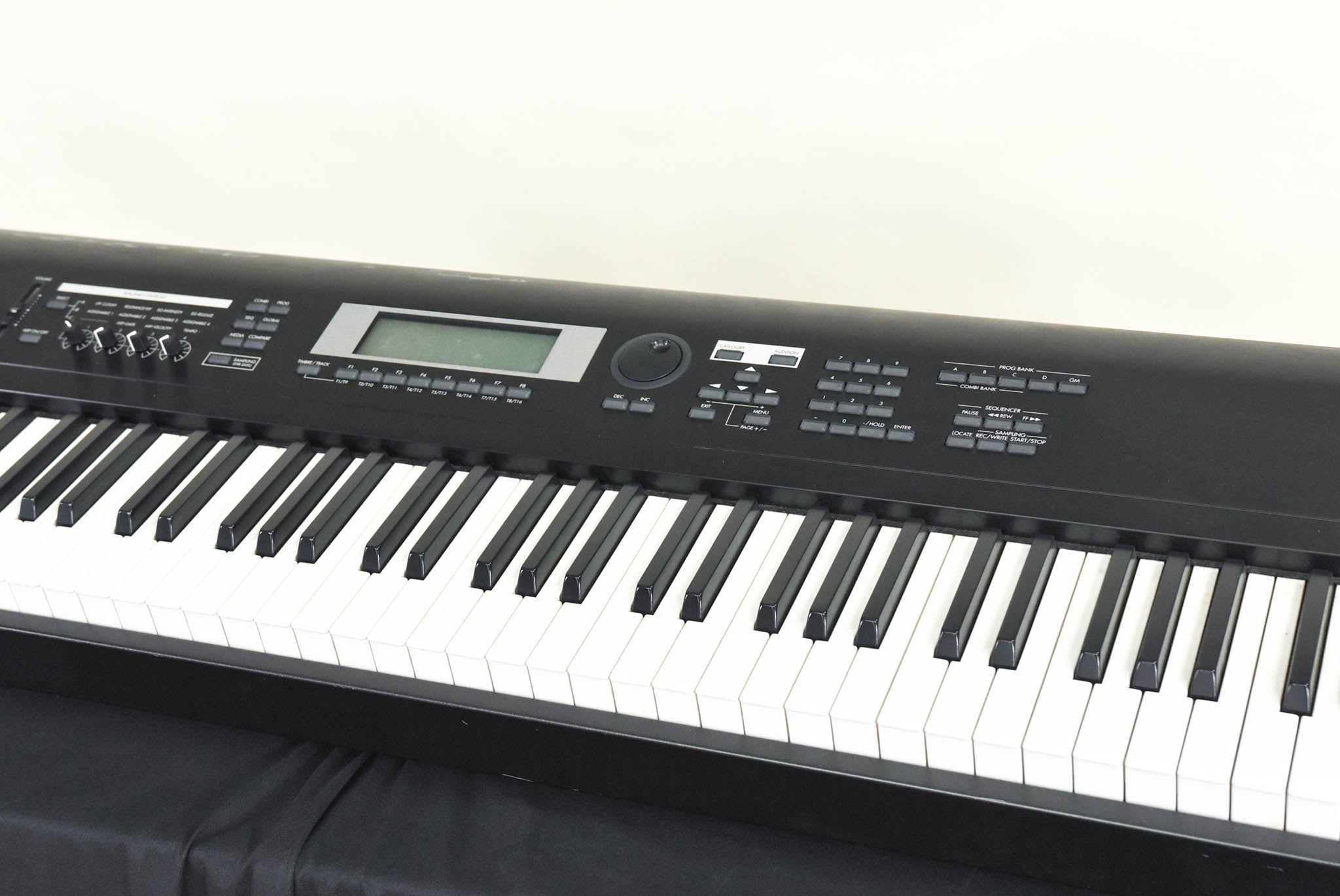 Korg TR88 88-Key Music Workstation Keyboard