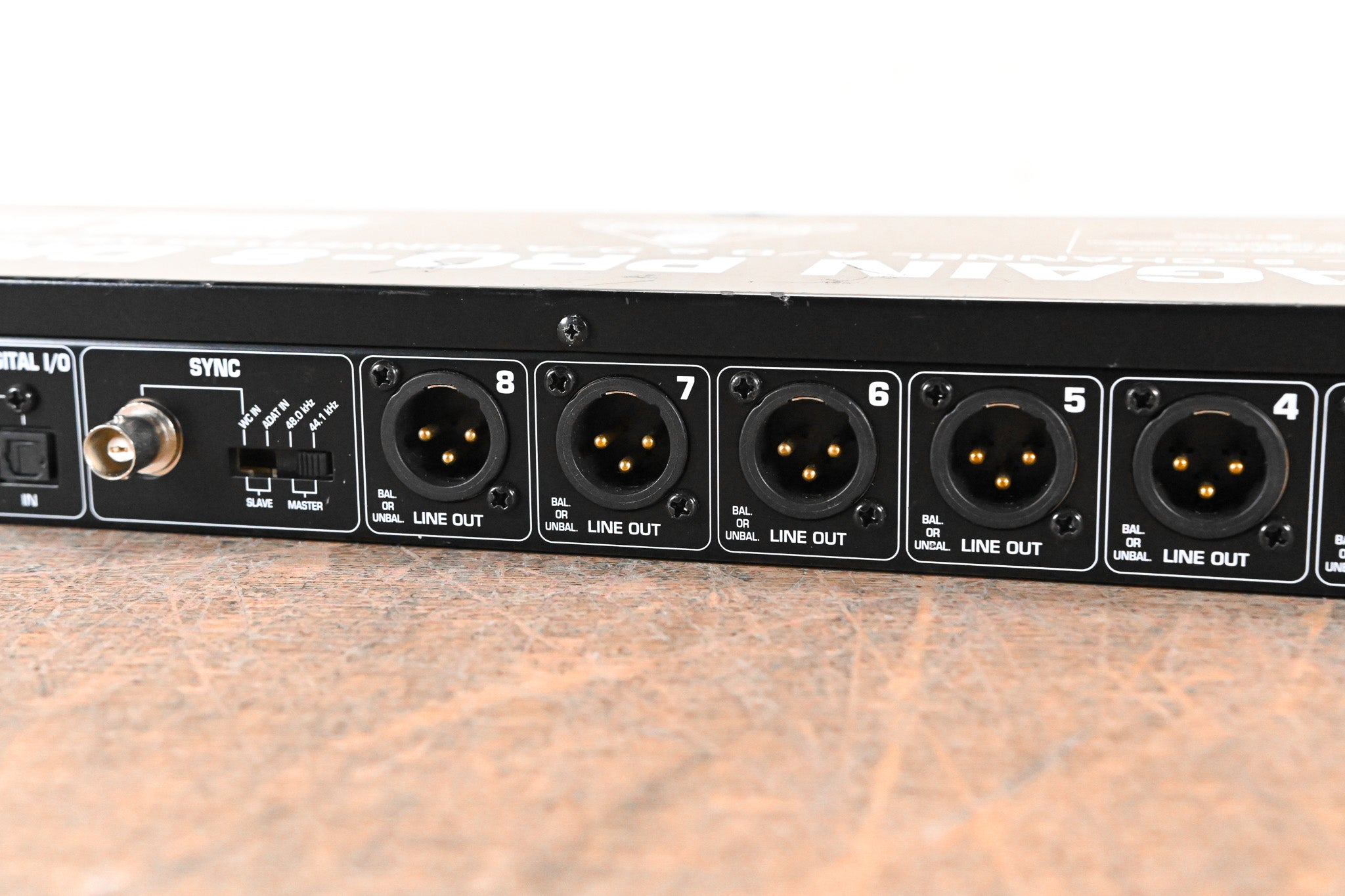 Behringer ADA8000 ULTRAGAIN PRO-8 8-Channel Mic Preamp/Converter