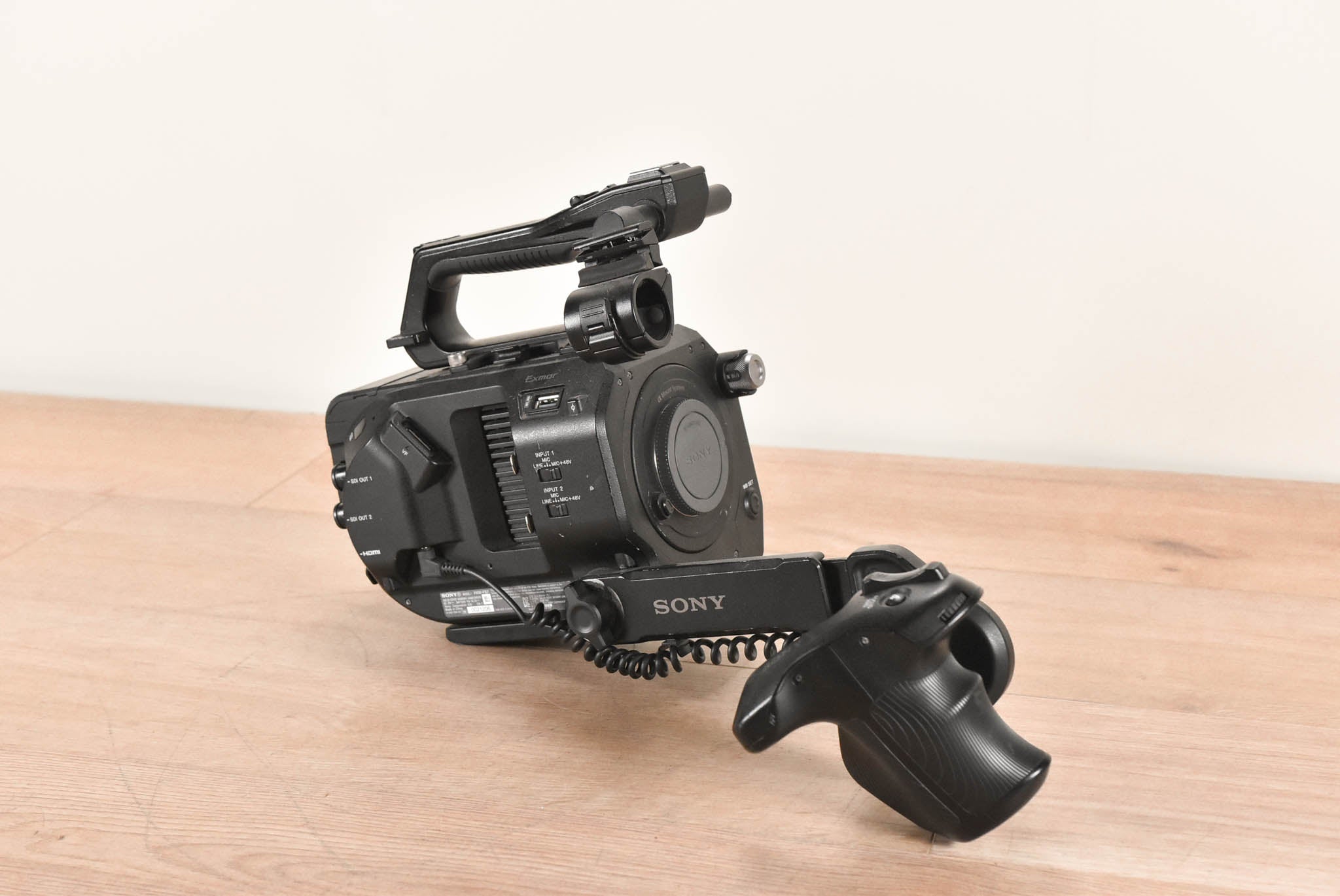 Sony PXW-FS7 XDCAM Super 35 Professional Camcorder