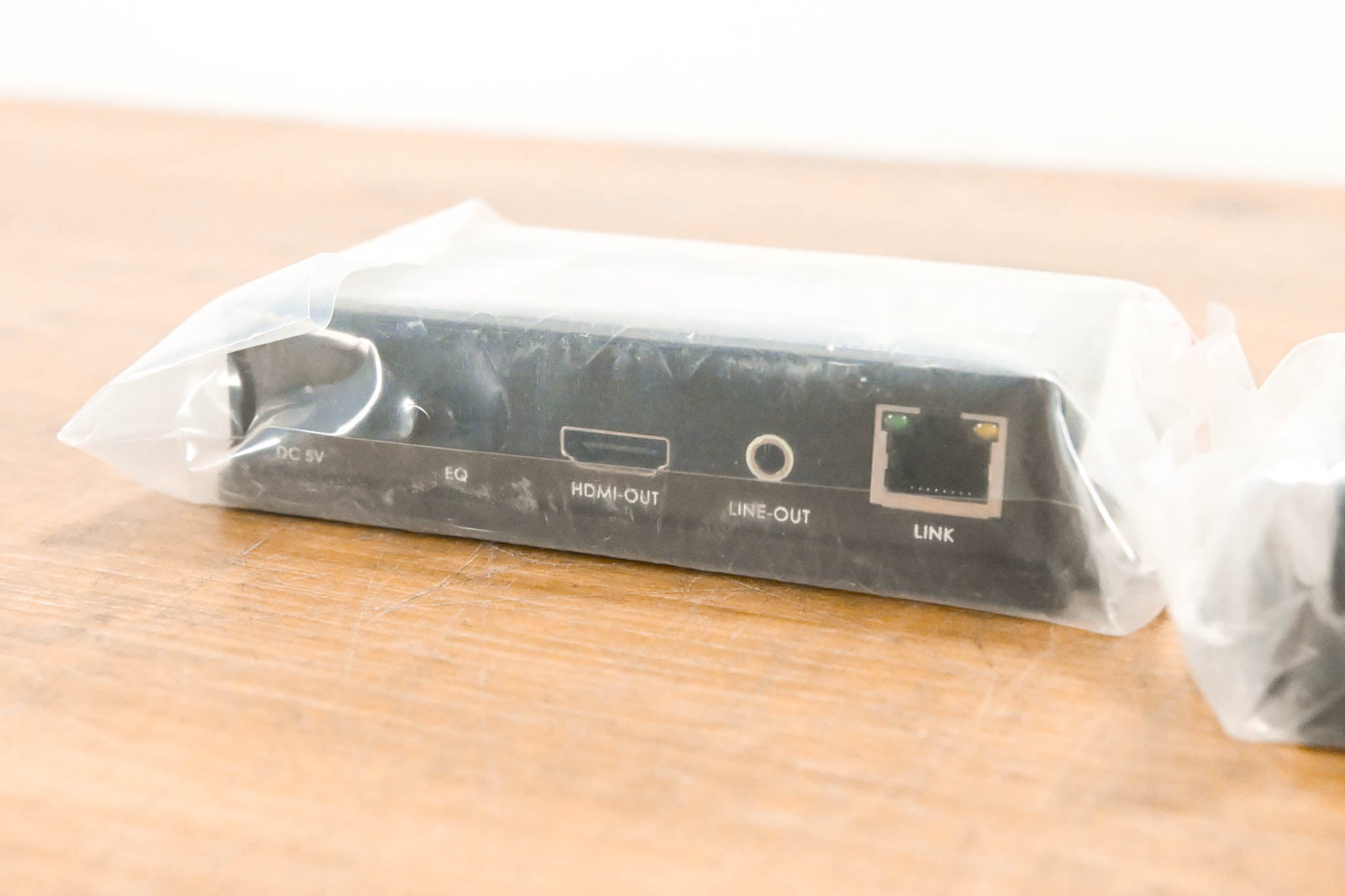 Apantac MT HOOD KVM-SET-10 HDMI KVM Extender Pair