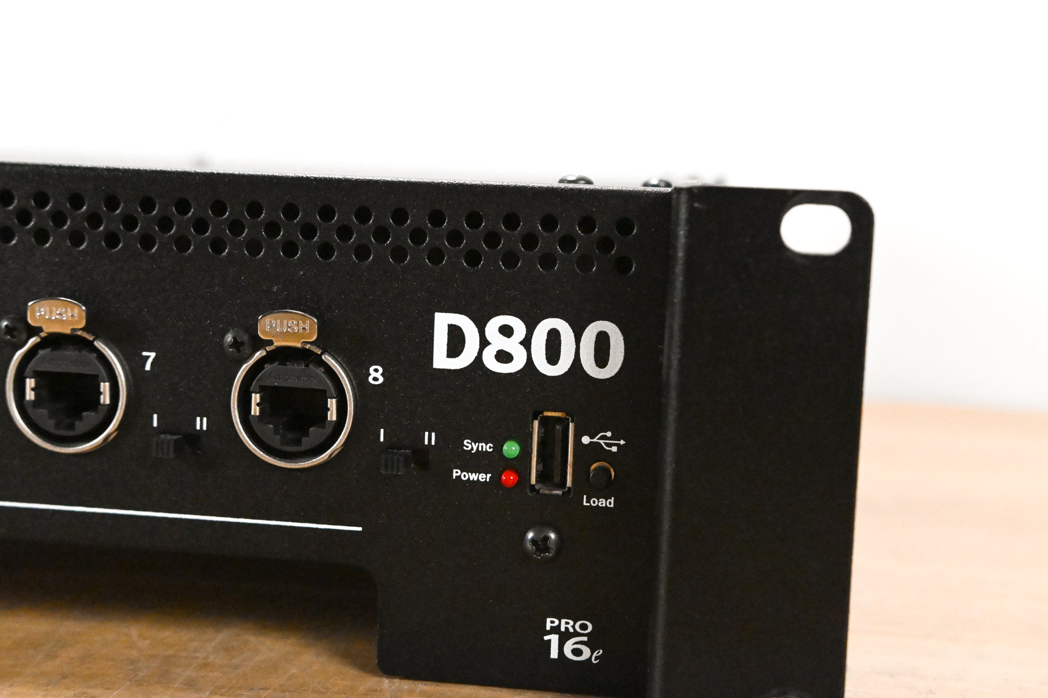 Aviom D800 A-Net Distributor