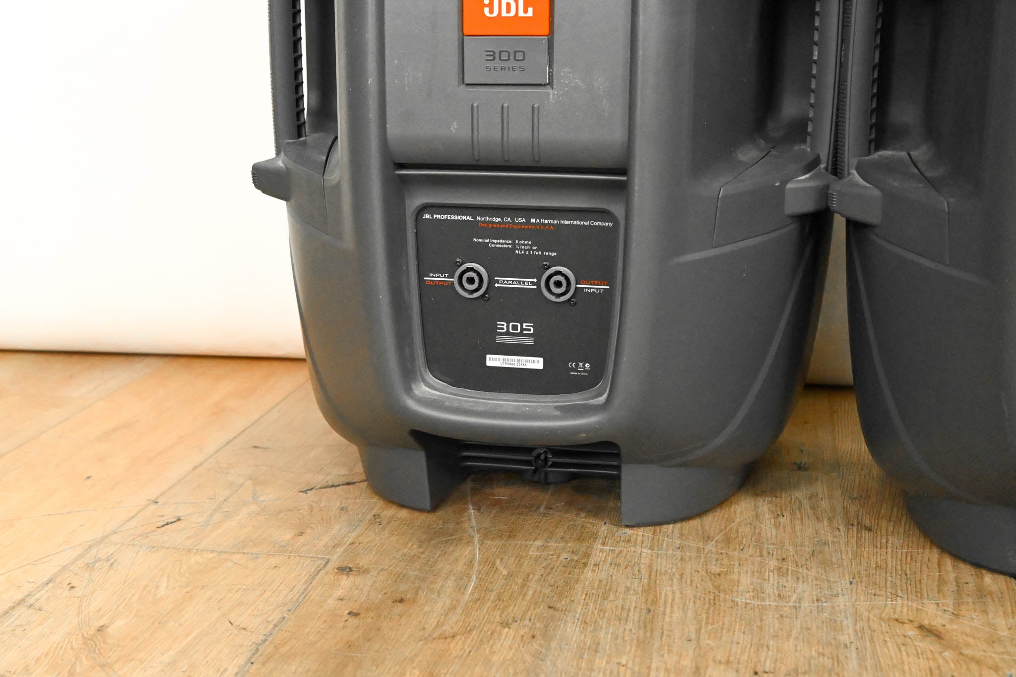 JBL EON 305 Portable 15" Two-Way Bass-Reflex Loudspeaker (PAIR)