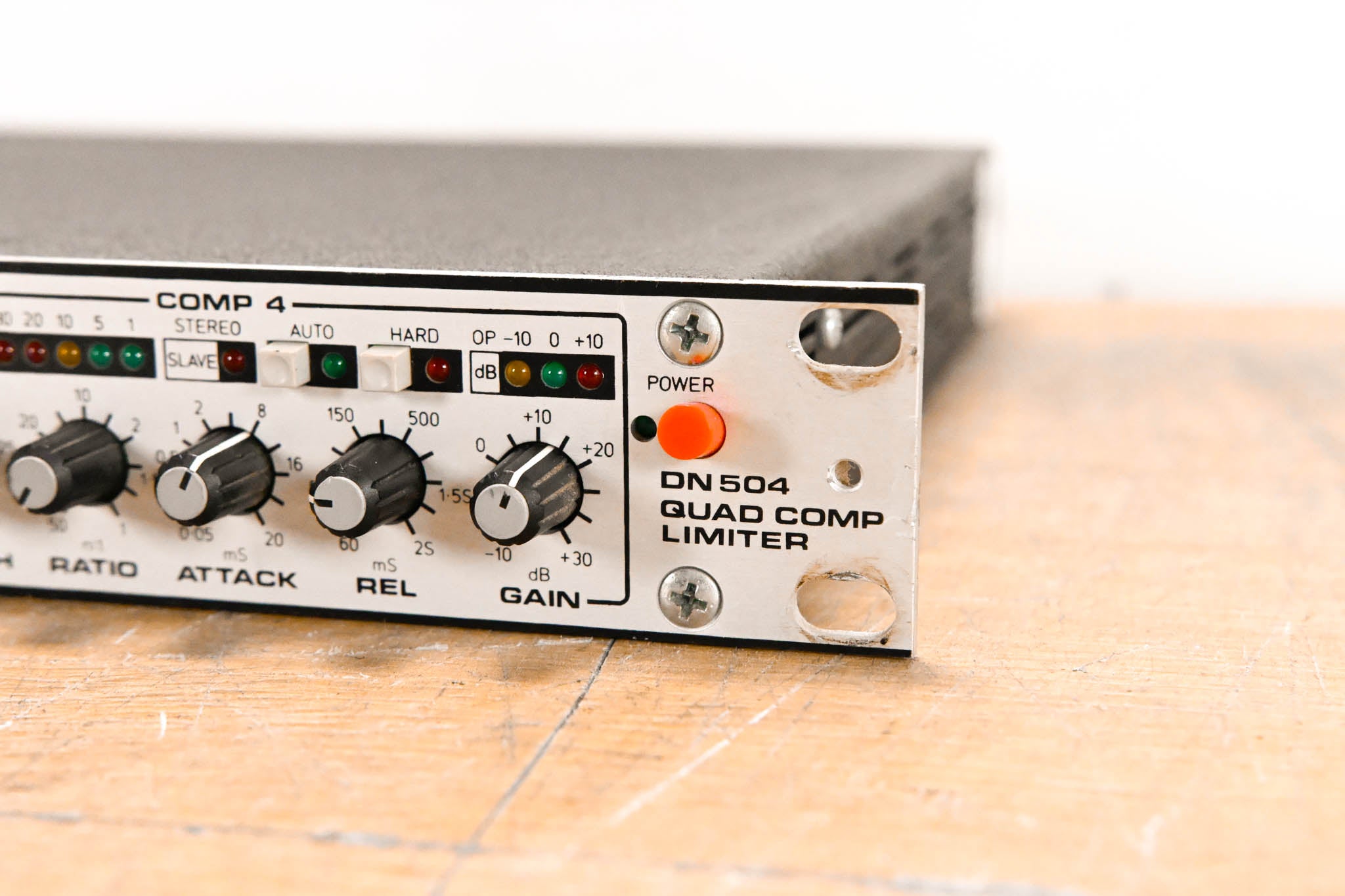 Klark Teknik DN504 Quad Compressor Limiter