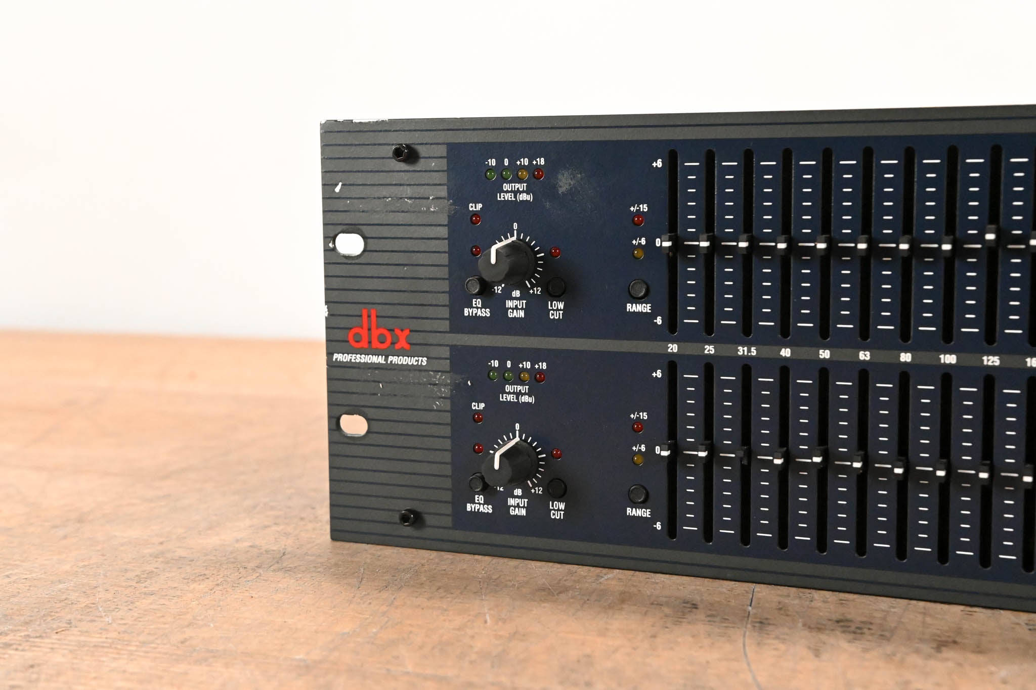 dbx 1231 Dual-Channel 31-Band Graphic Equalizer