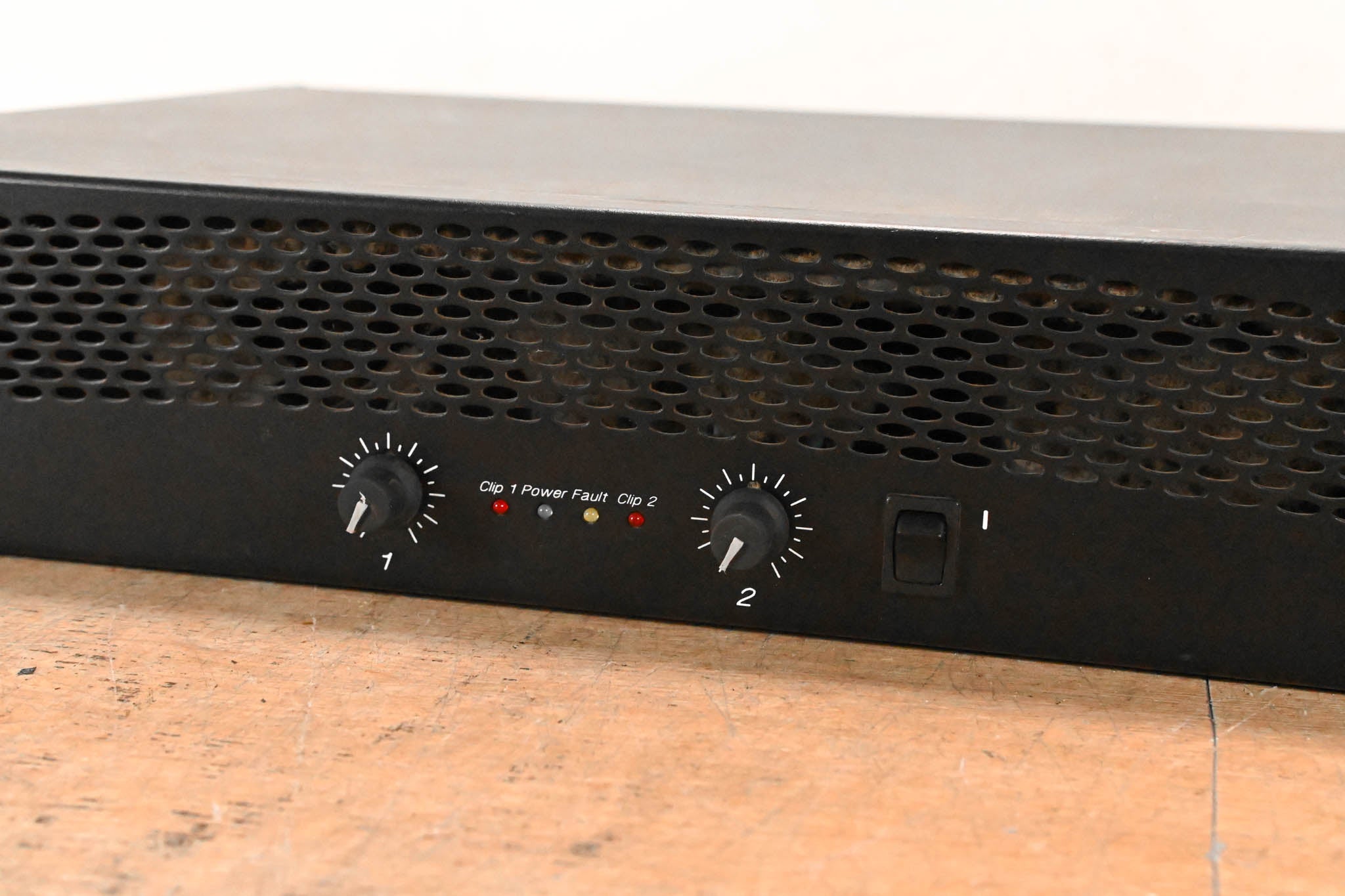 Crown XLS 402 2-Channel Power Amplifier