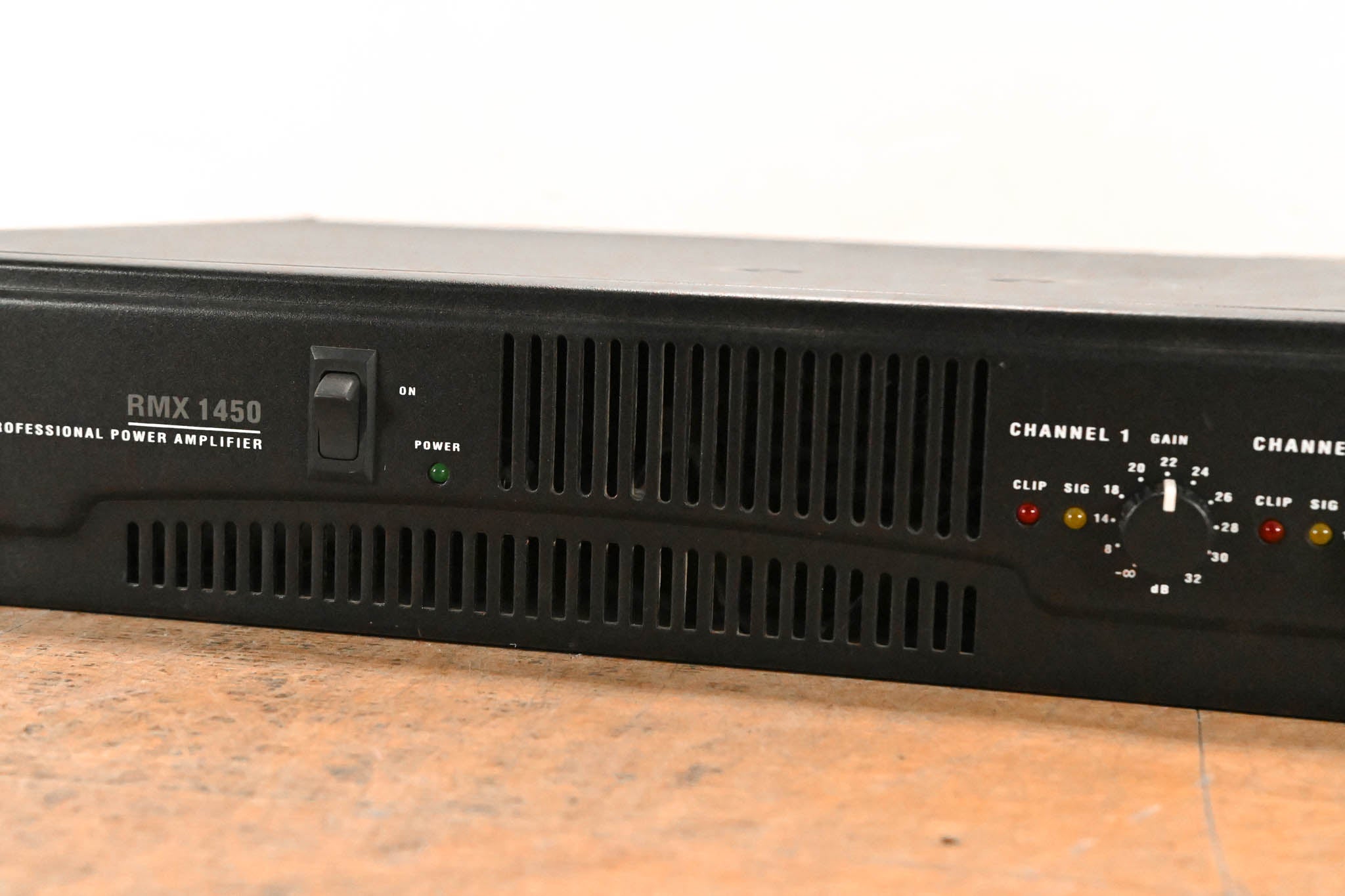QSC RMX1450 2-Channel Power Amplifier