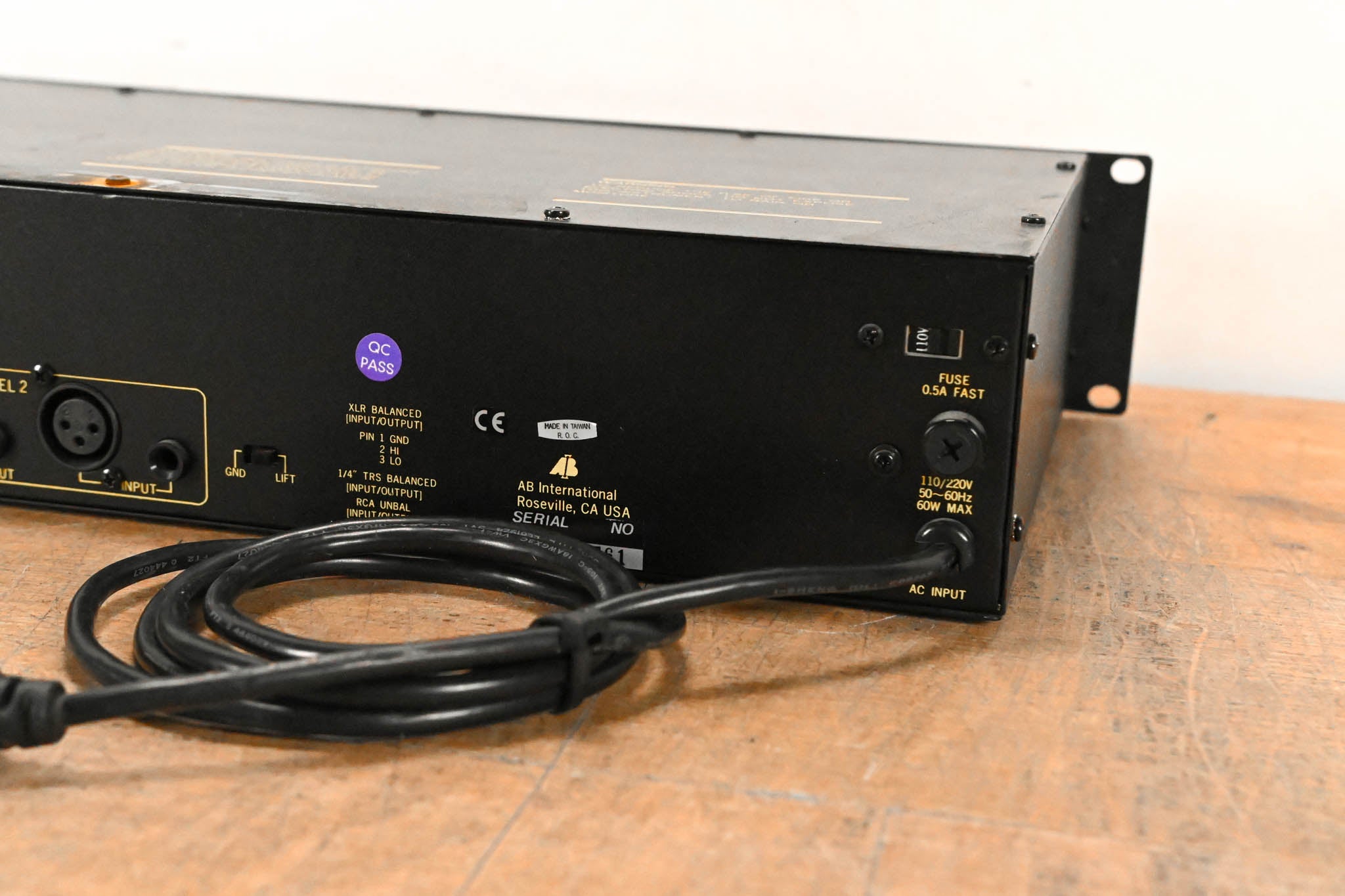 AB International 231 Graphic Equalizer