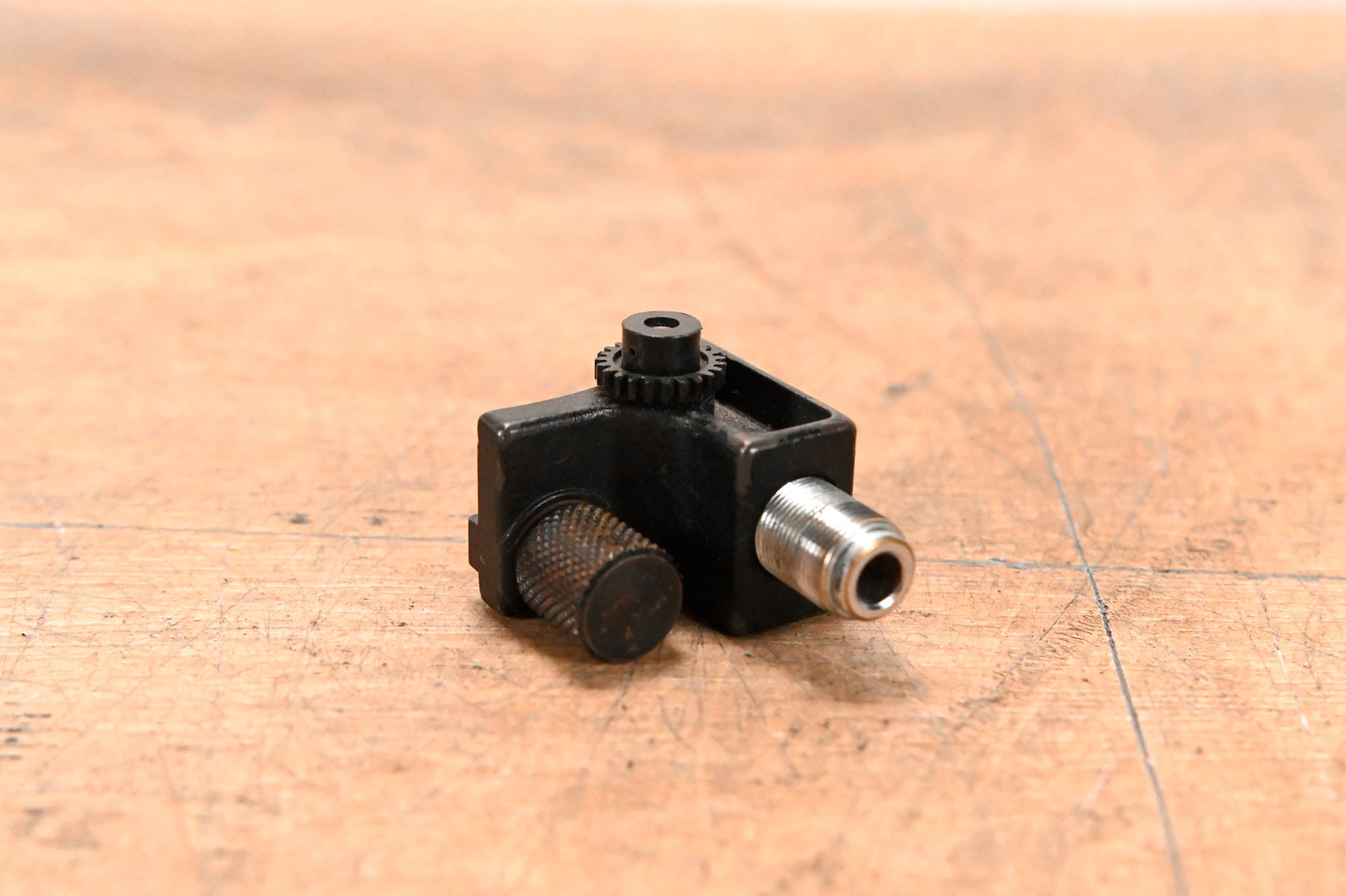 Fujinon FMM-6B Manual Focus Module for Fujinon ENG/EFP Lenses