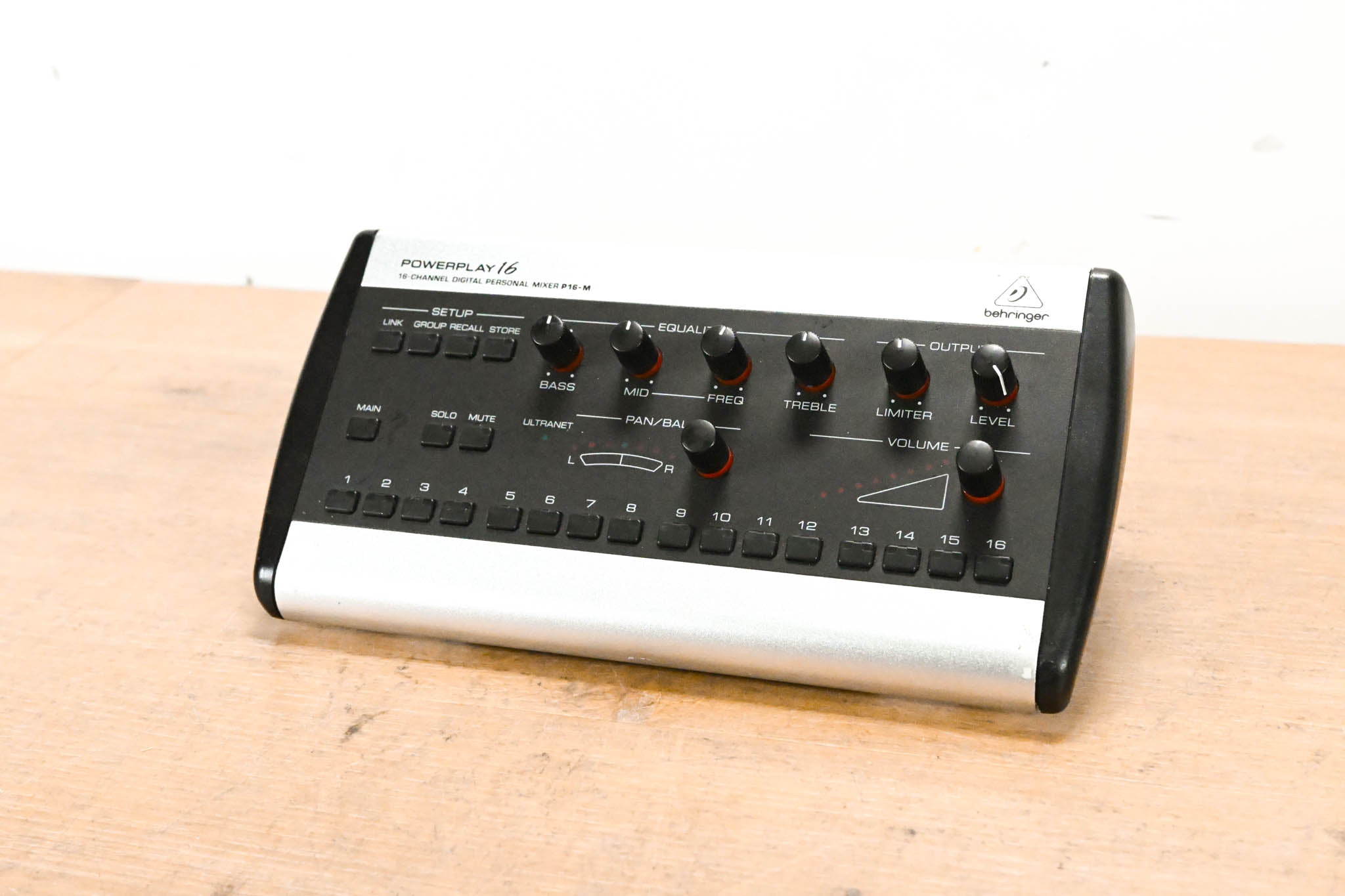 Behringer Powerplay P16-M 16-Channel Digital Personal Mixer