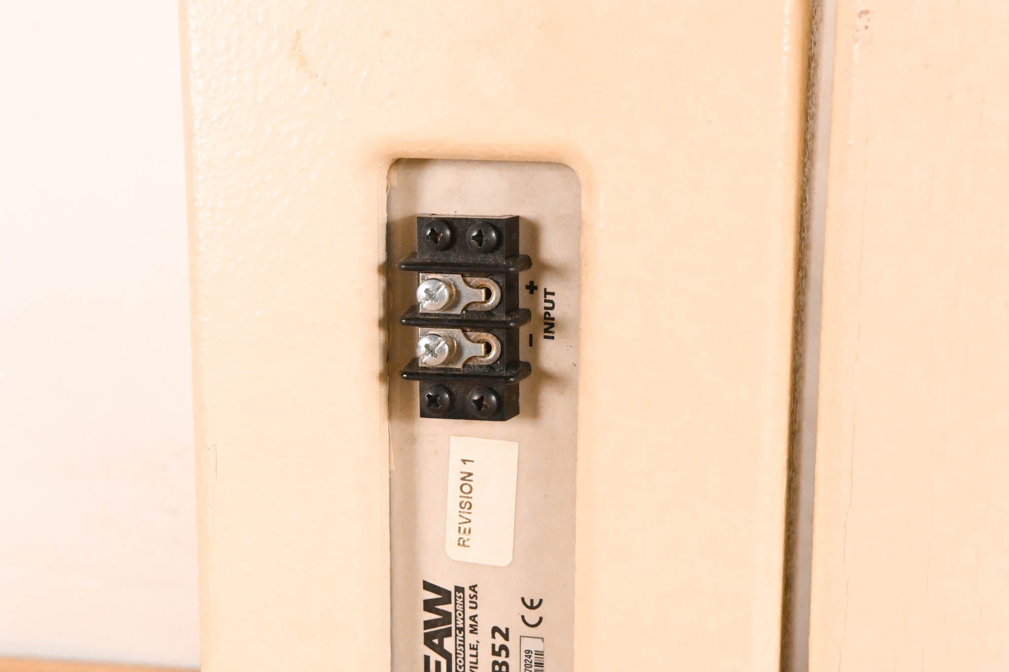 EAW UB52 Two-Way Full-Range Loudspeaker - White (PAIR)